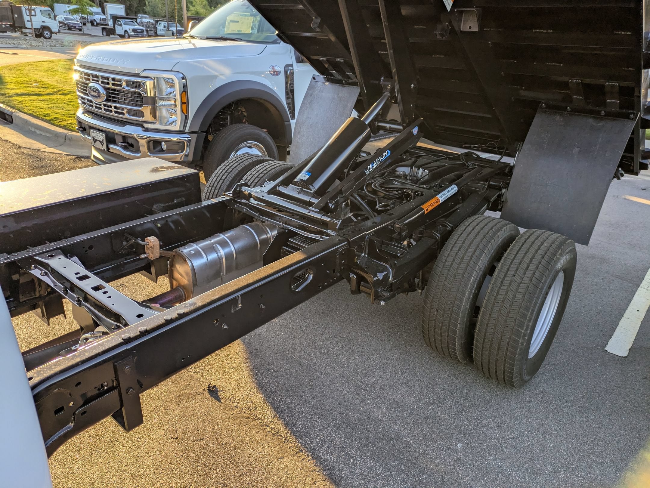 2026 Ford Super Duty F-350 DRW XL PJs 12ft Flatbed Dump