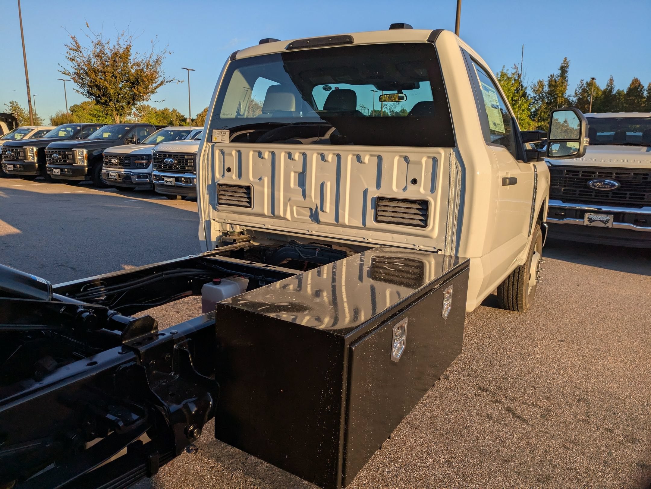 2026 Ford Super Duty F-350 DRW XL PJs 12ft Flatbed Dump