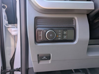 2025 Ford Super Duty F-550 DRW XL