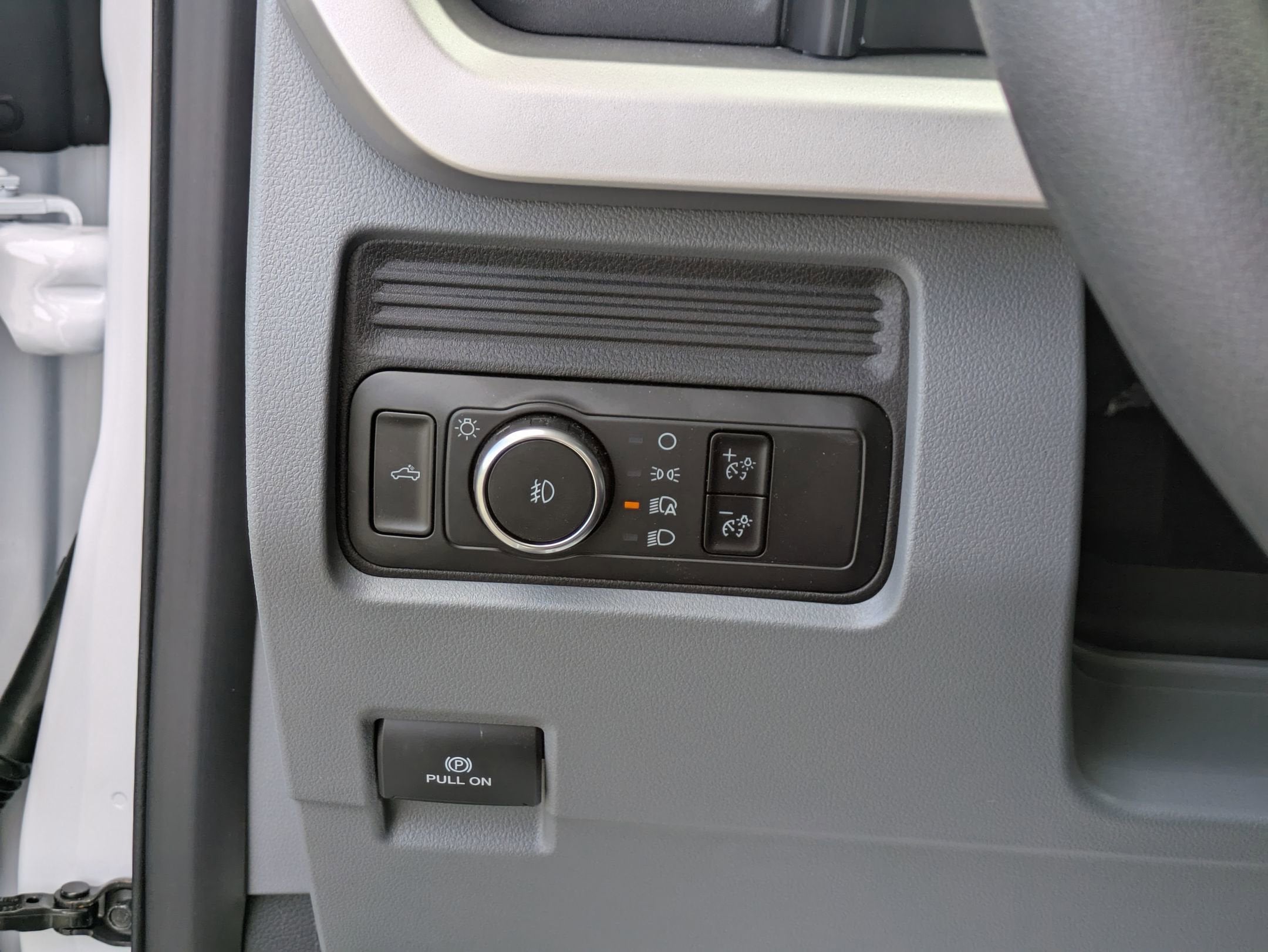 2025 Ford Super Duty F-550 DRW XL