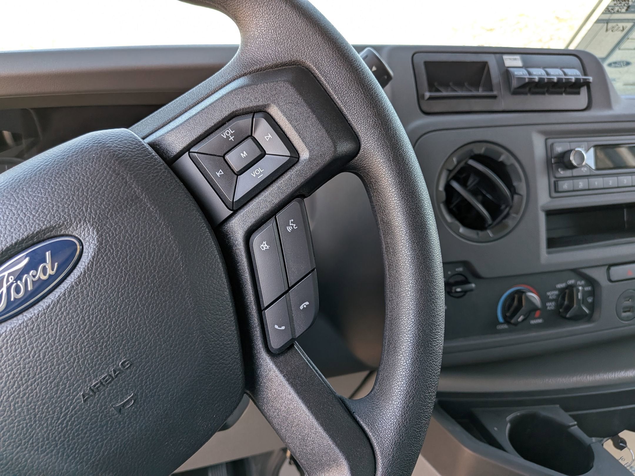 2026 Ford E-Series Cutaway Base