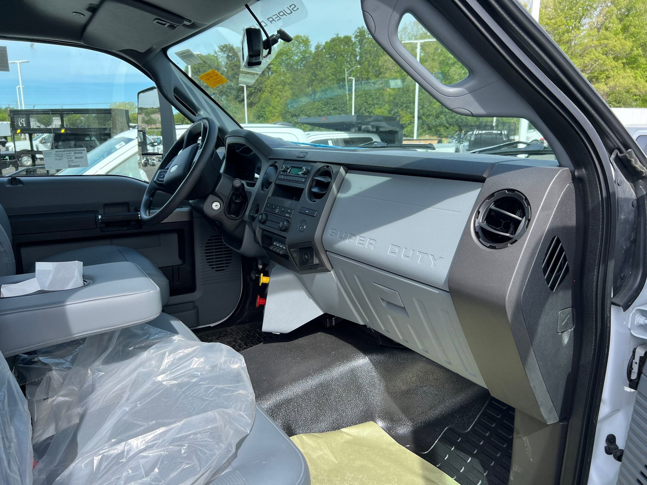 2027 Ford F-750SD Base