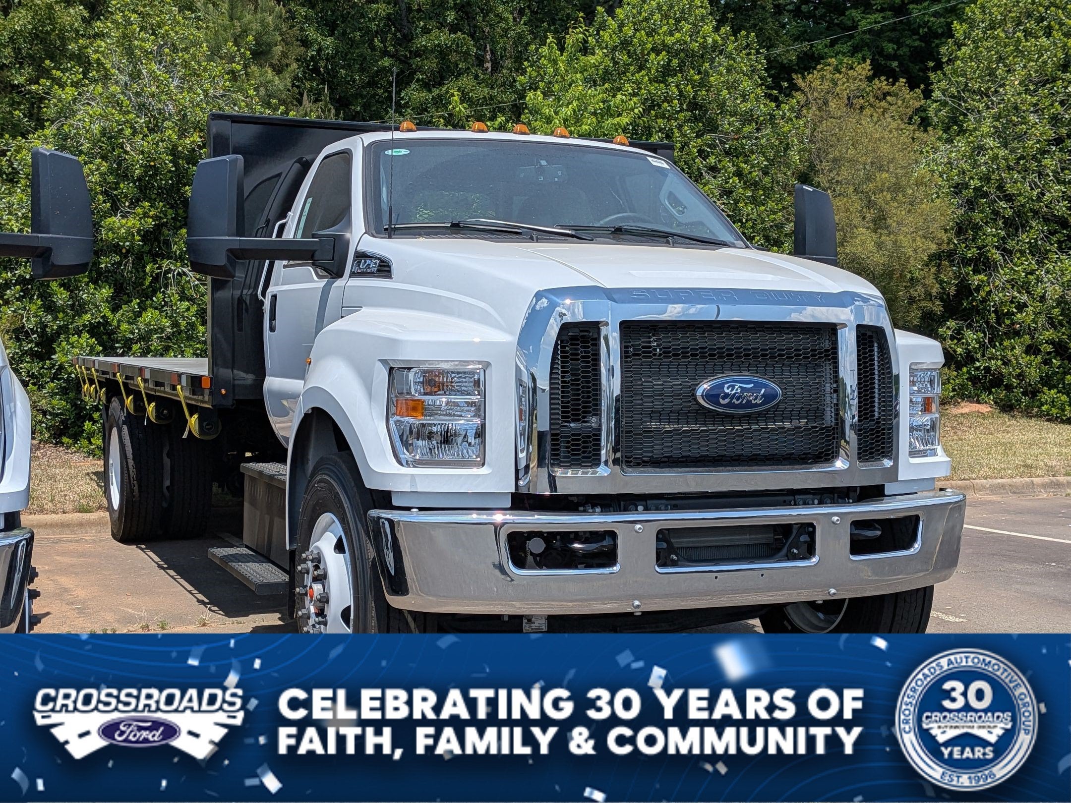 2027 Ford F-750SD Base