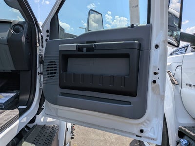 2027 Ford F-750SD Base