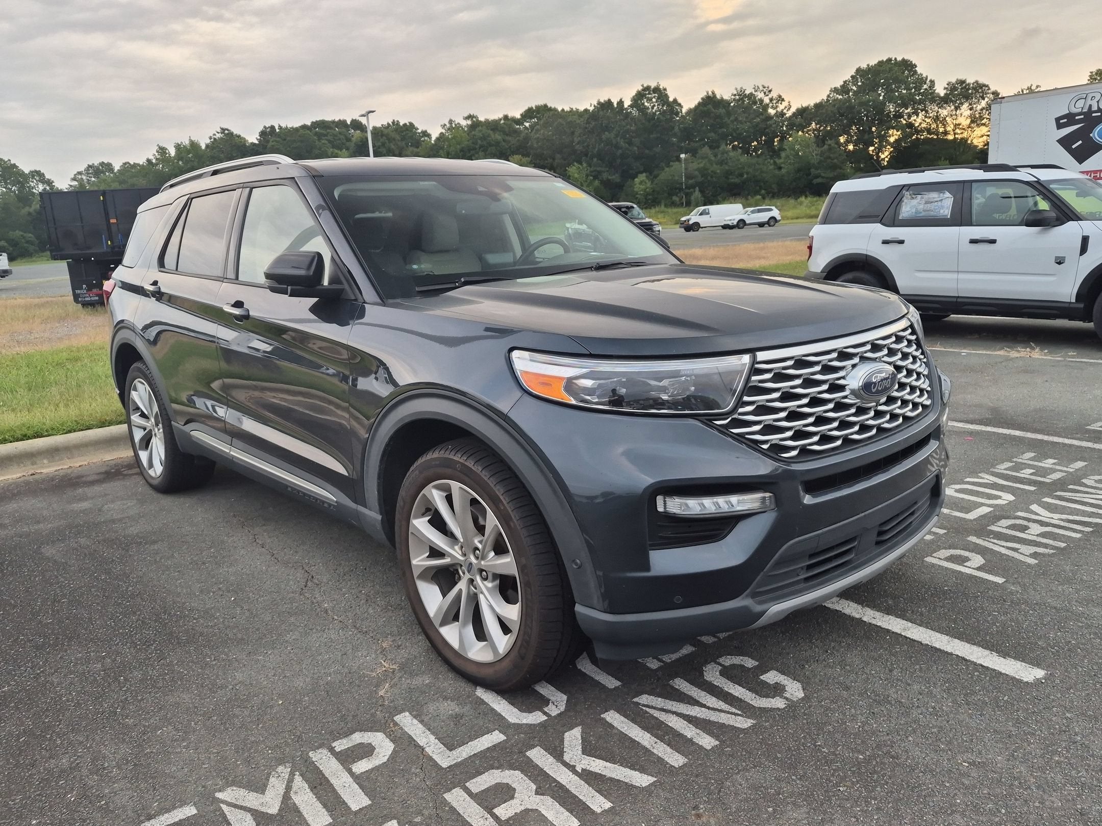 2022 Ford Explorer Platinum