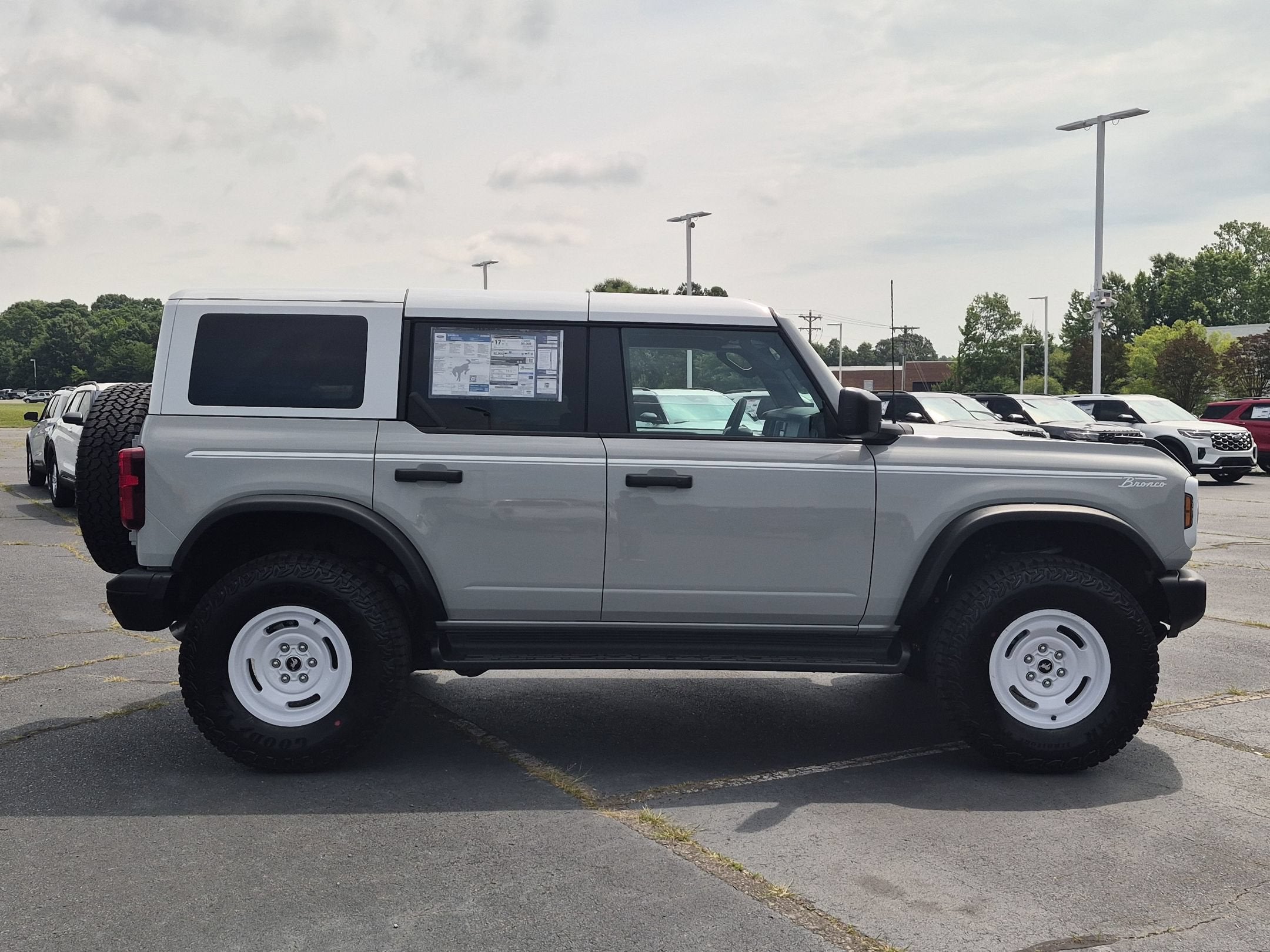 2026 Ford Bronco Heritage Edition