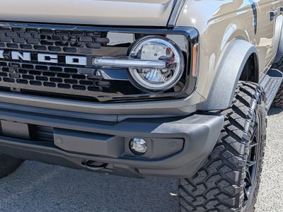 2025 Ford Bronco Outer Banks Custom Wheels / Lift
