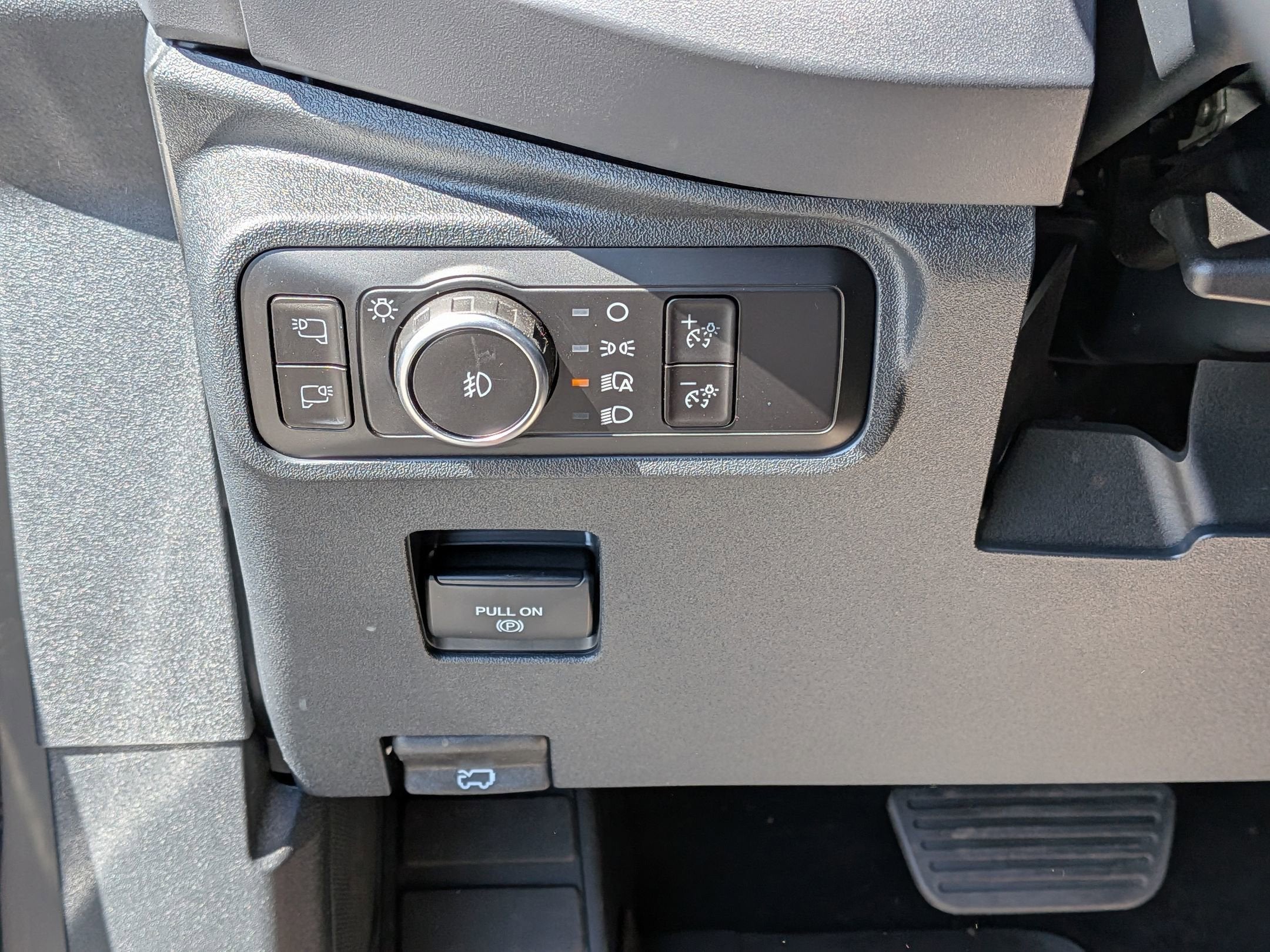 2025 Ford Bronco Outer Banks Custom Wheels / Lift