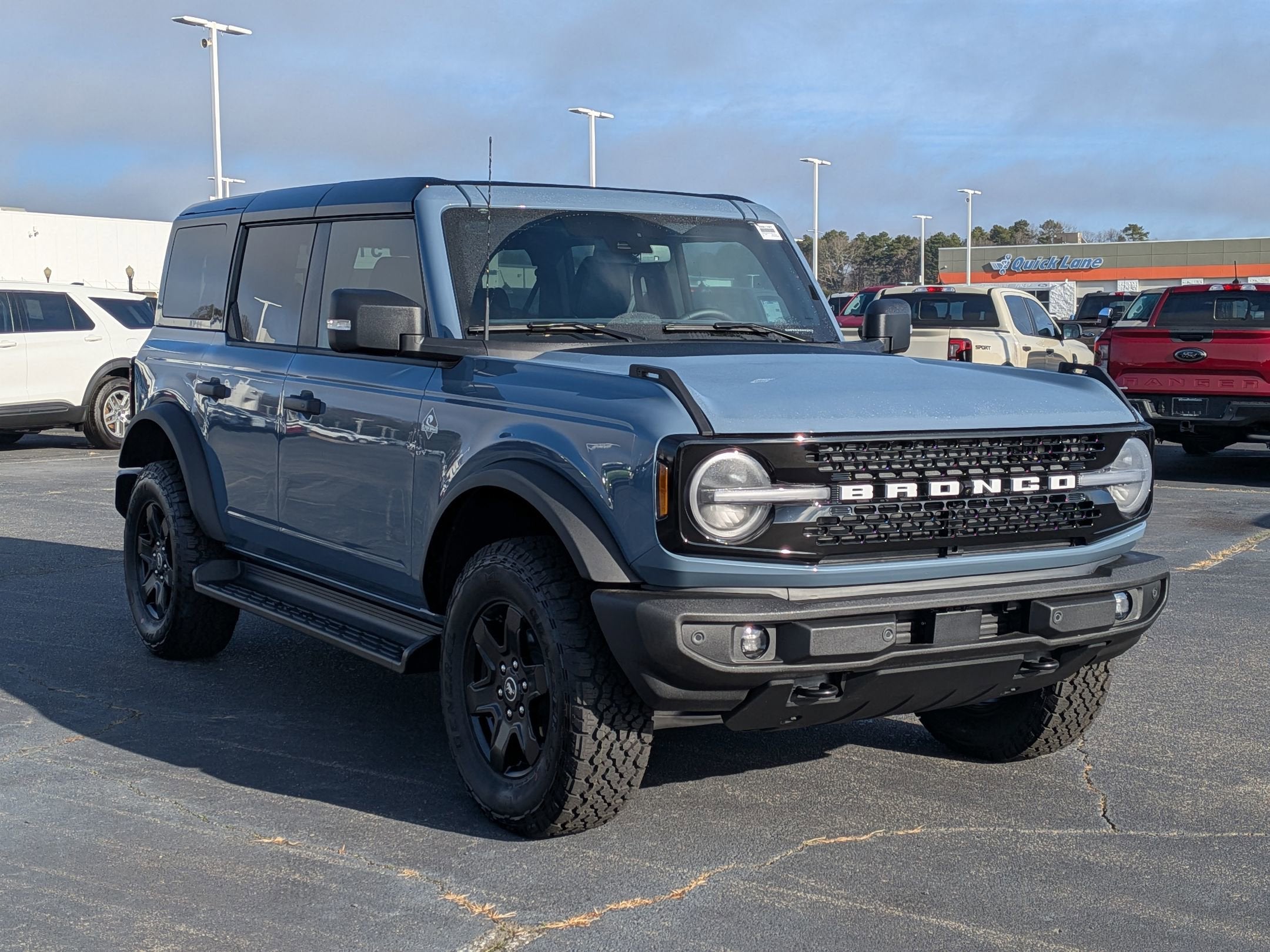 2025 Ford Bronco Outer Banks