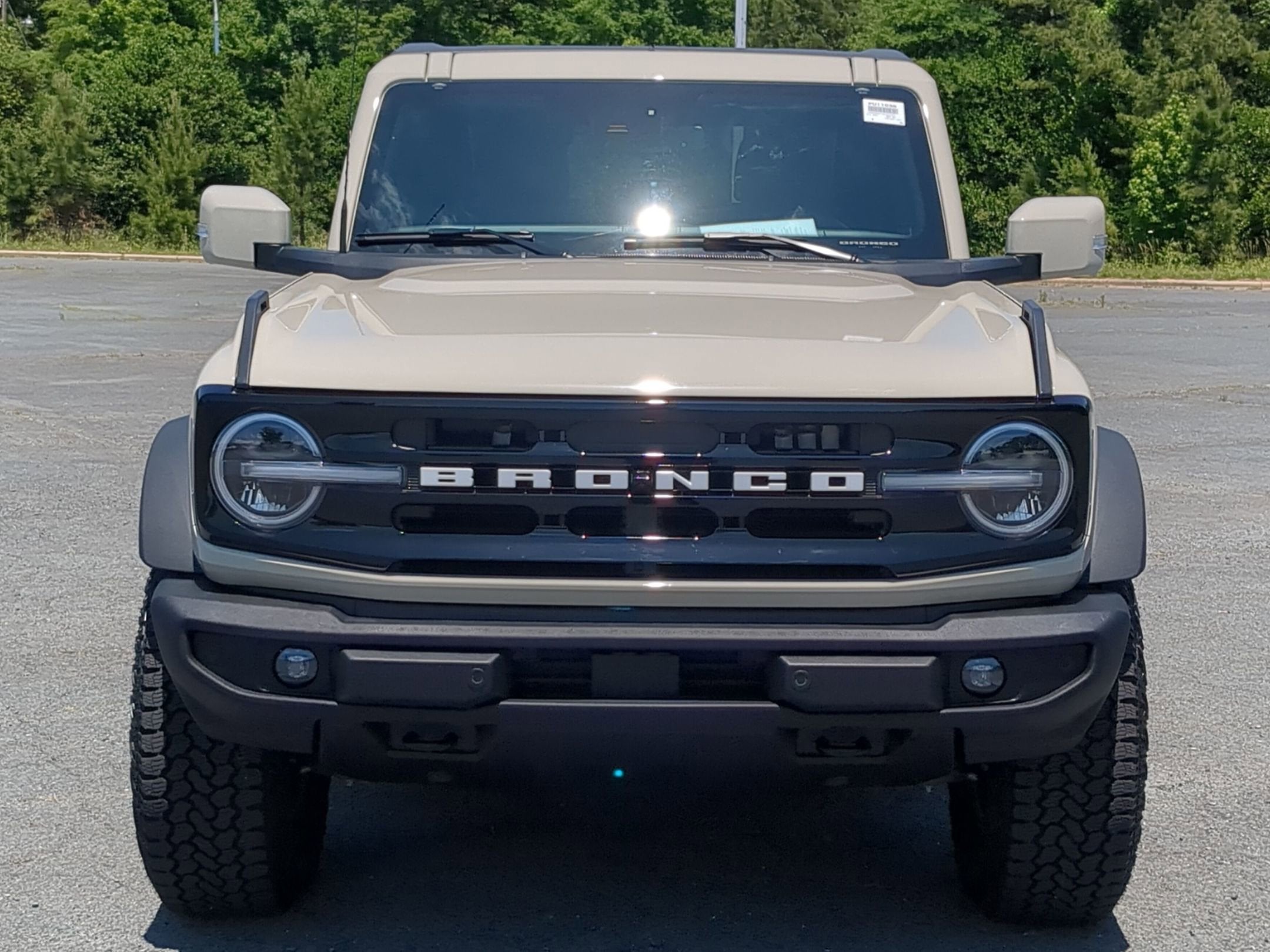 2025 Ford Bronco Outer Banks