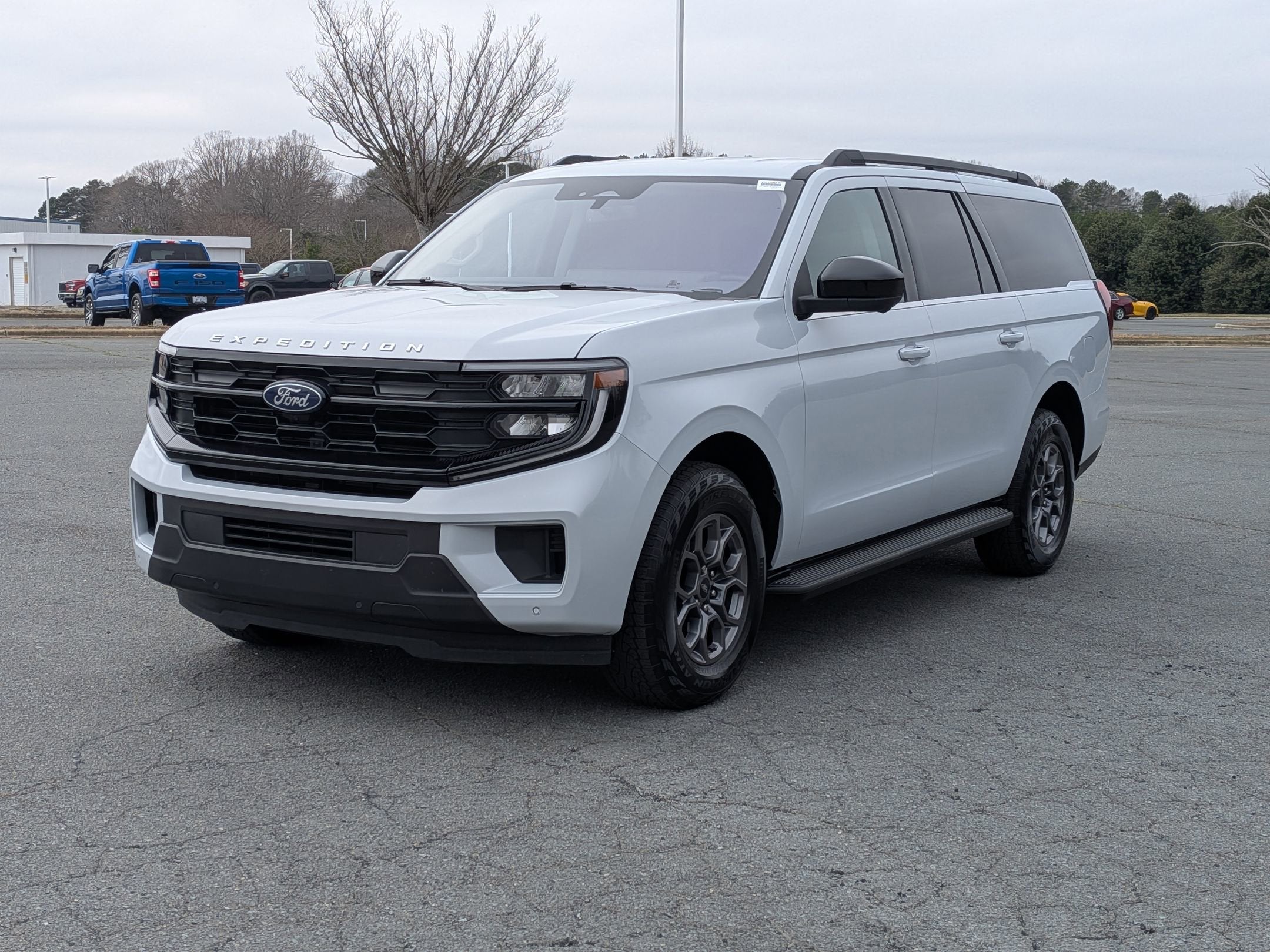 2025 Ford Expedition Max Active