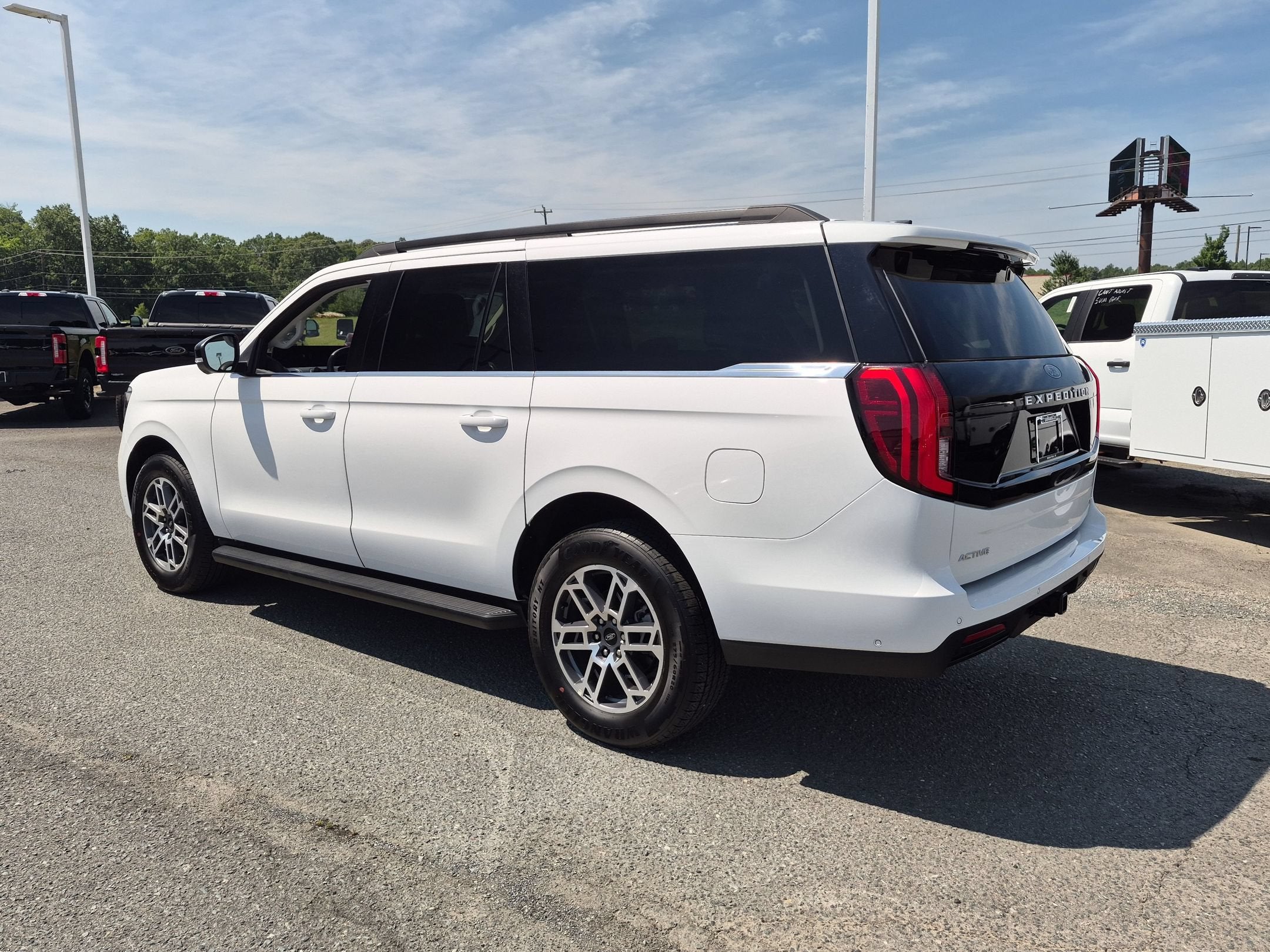 2025 Ford Expedition Max Active
