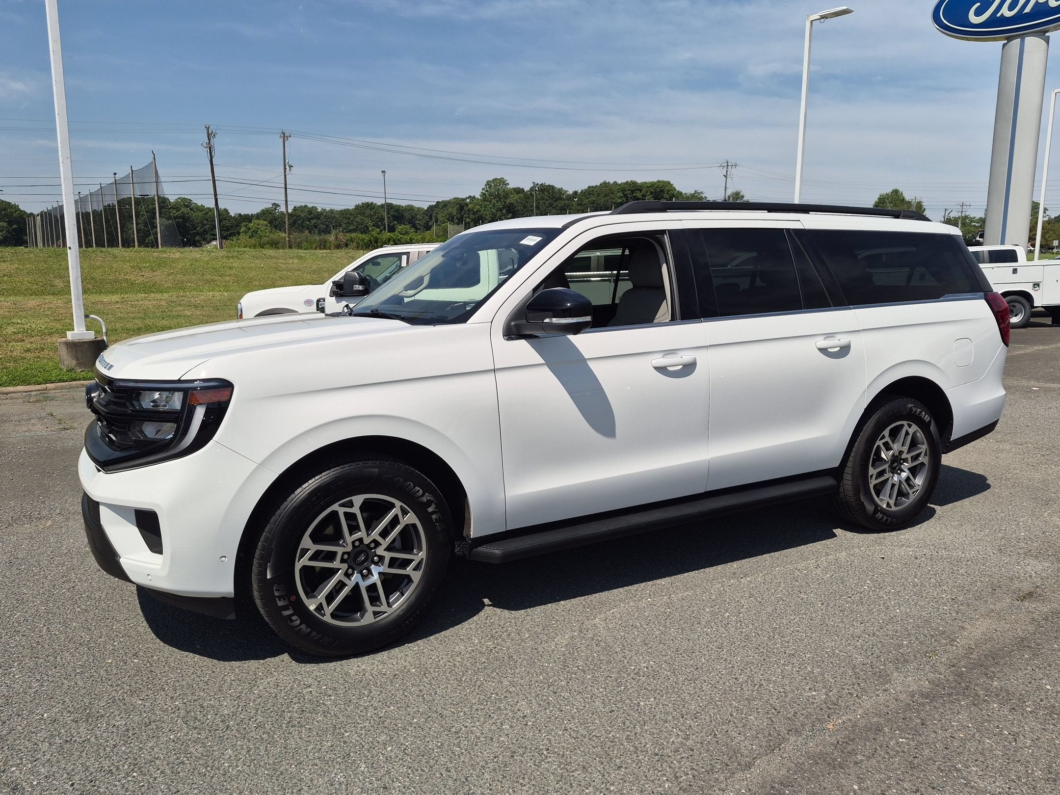 2025 Ford Expedition Max Active