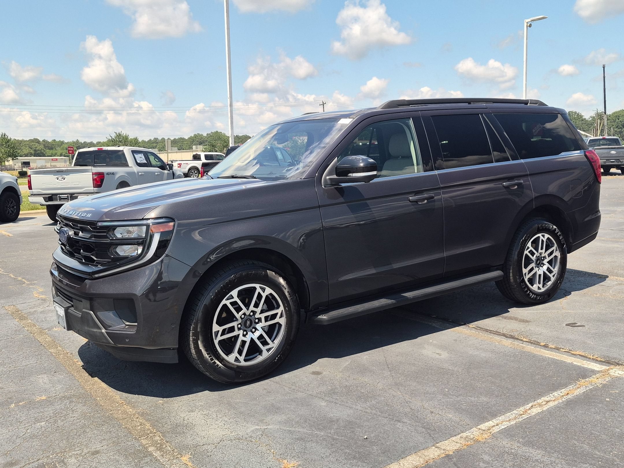 2025 Ford Expedition Active