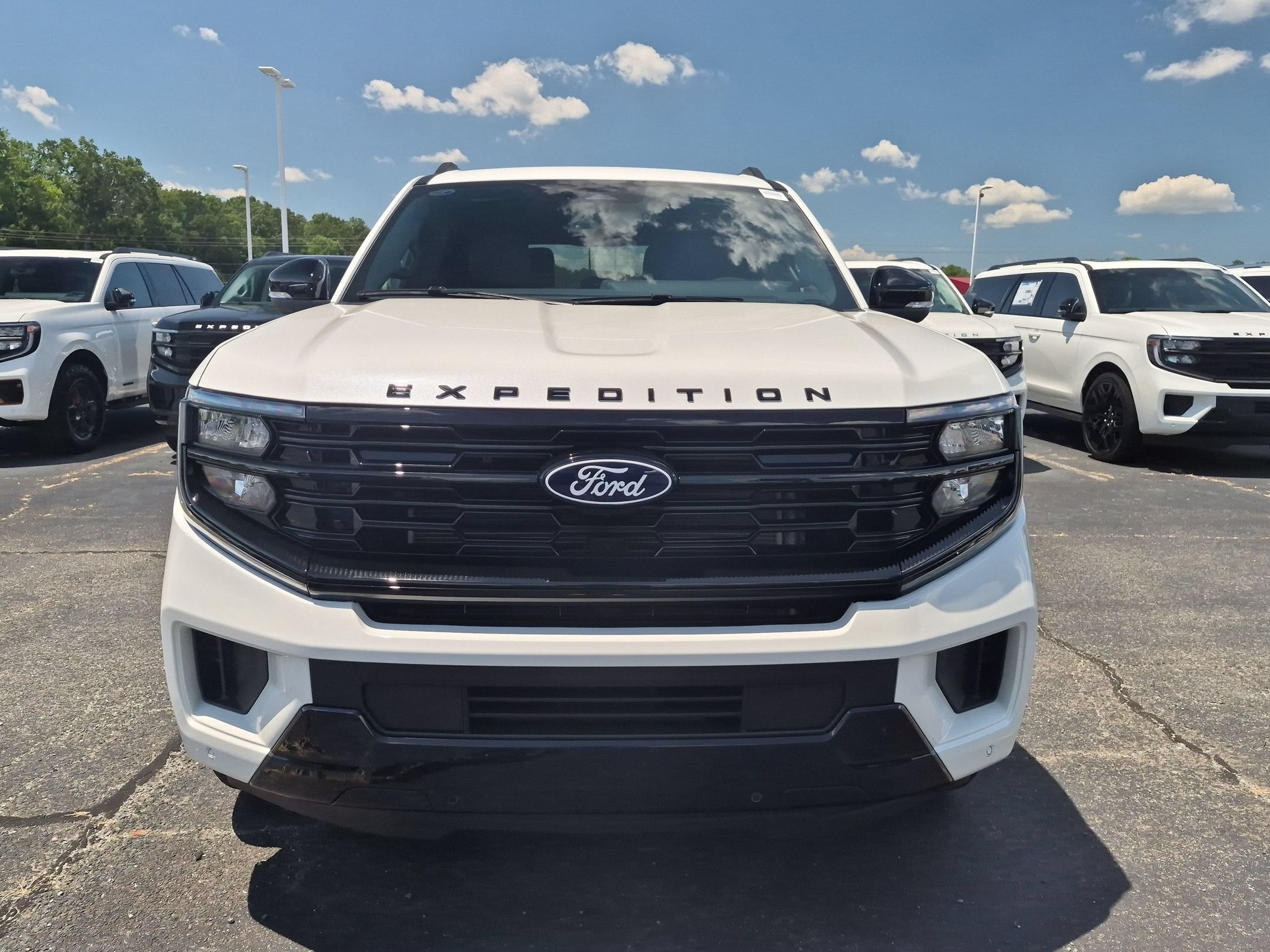 2027 Ford Expedition Platinum