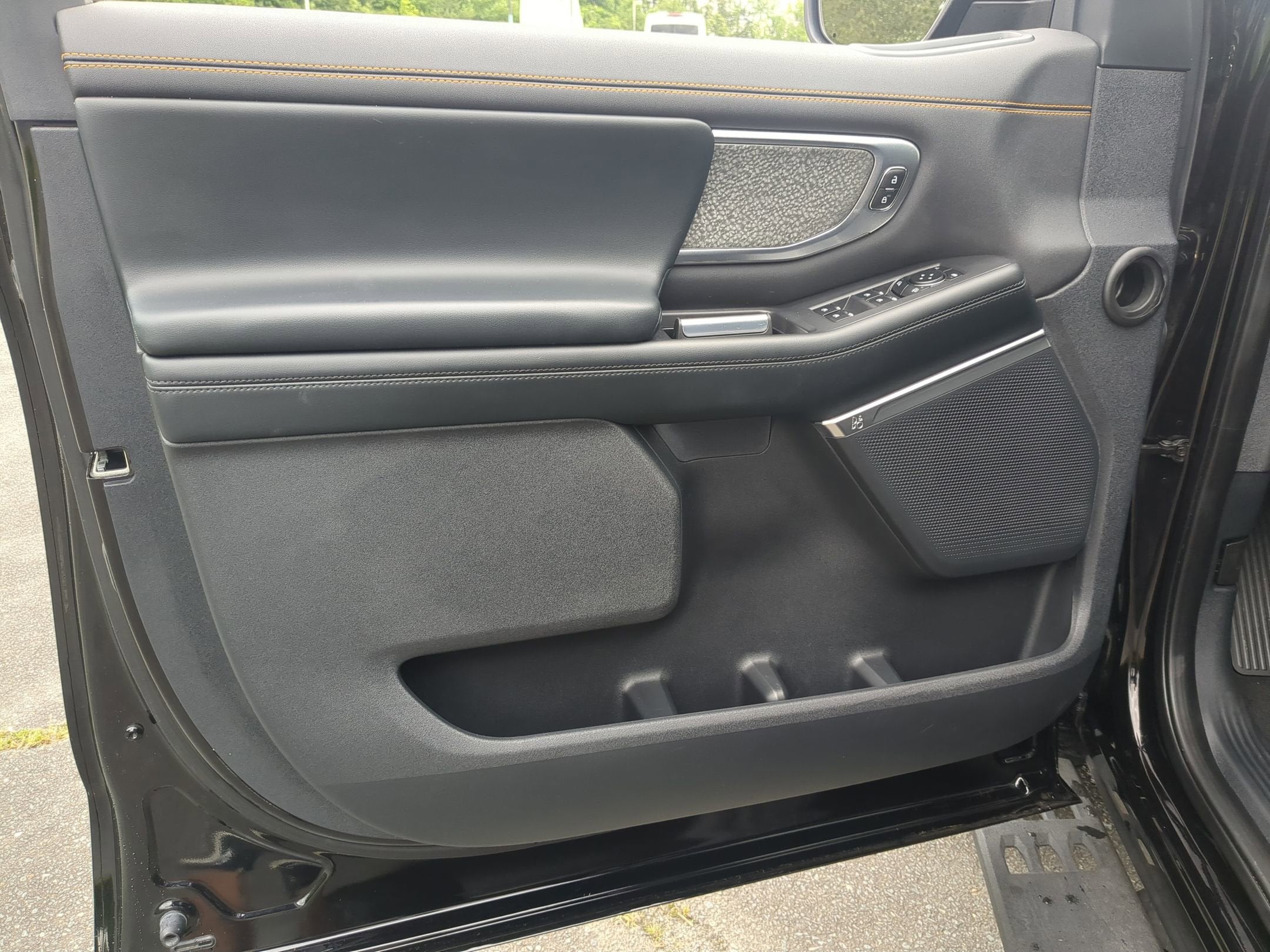 2025 Ford Expedition Tremor
