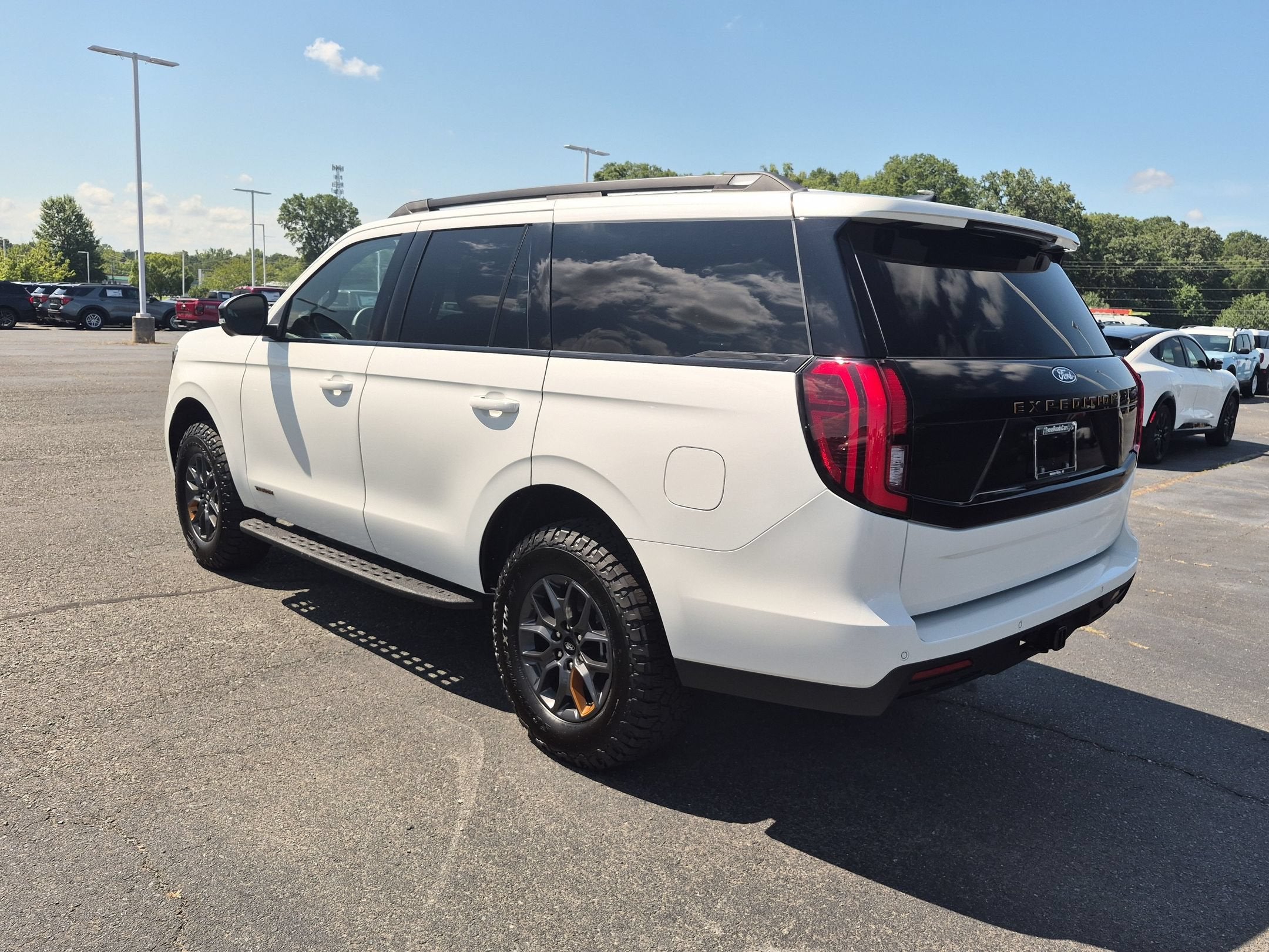 2027 Ford Expedition Tremor