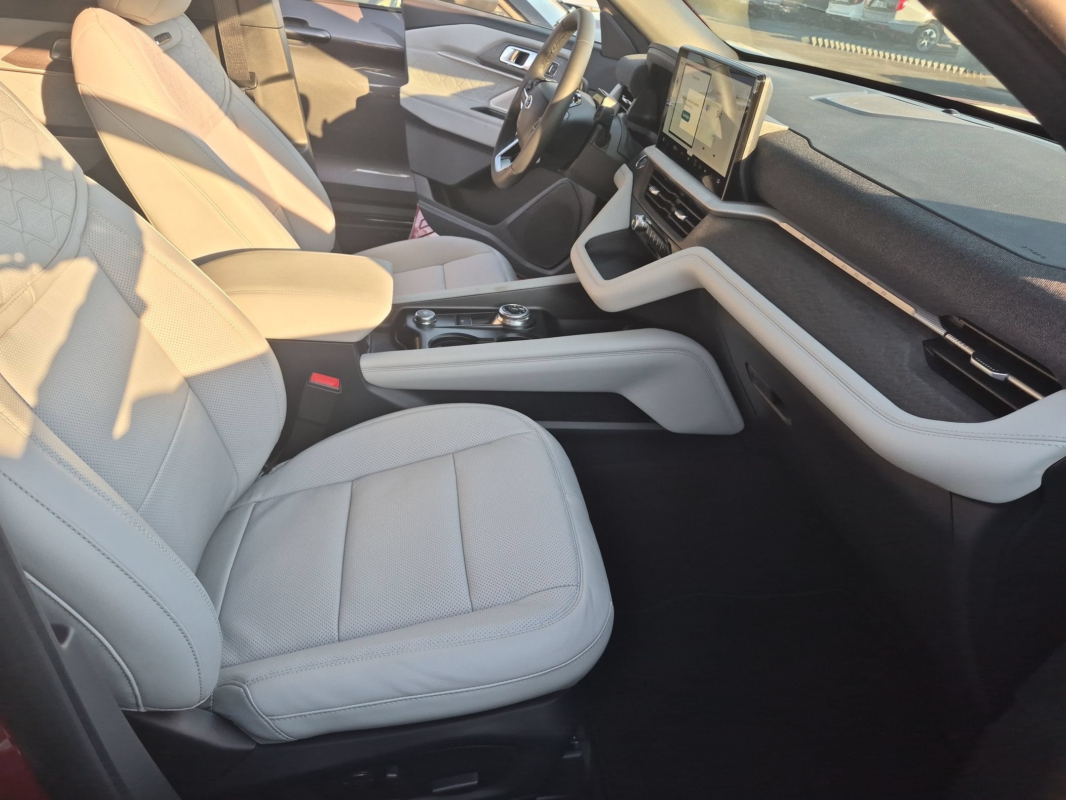 2027 Ford Explorer Platinum