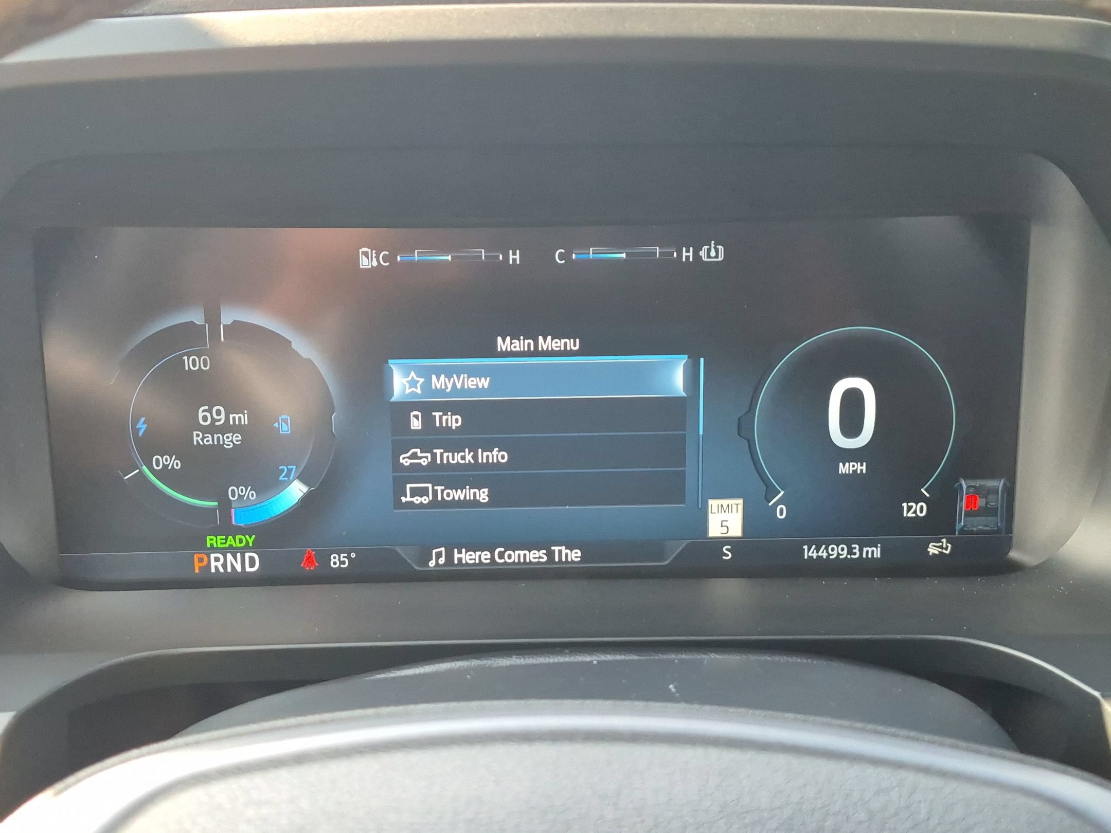 2025 Ford F-150 Lightning Flash