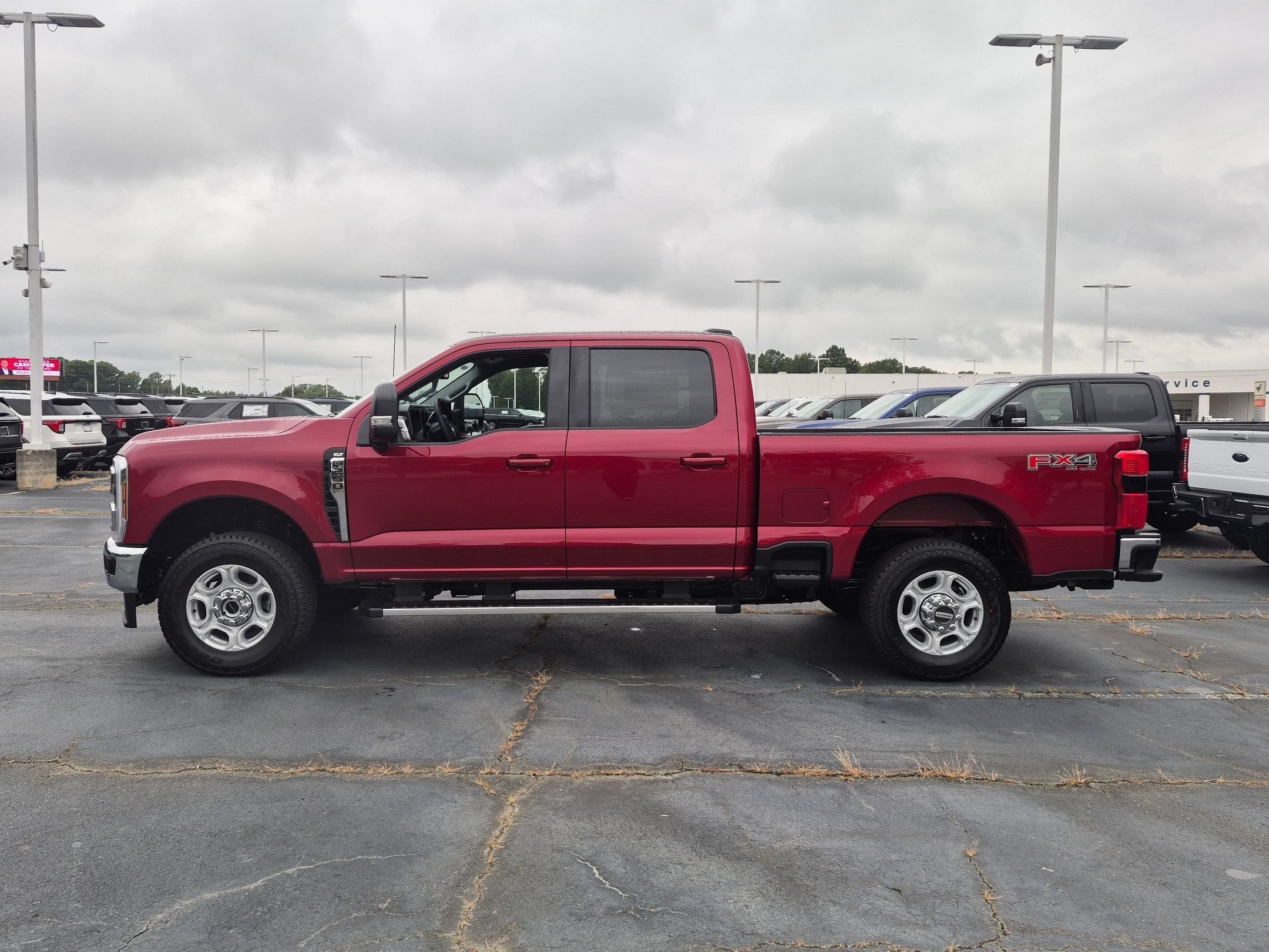 2026 Ford Super Duty F-250 SRW XLT