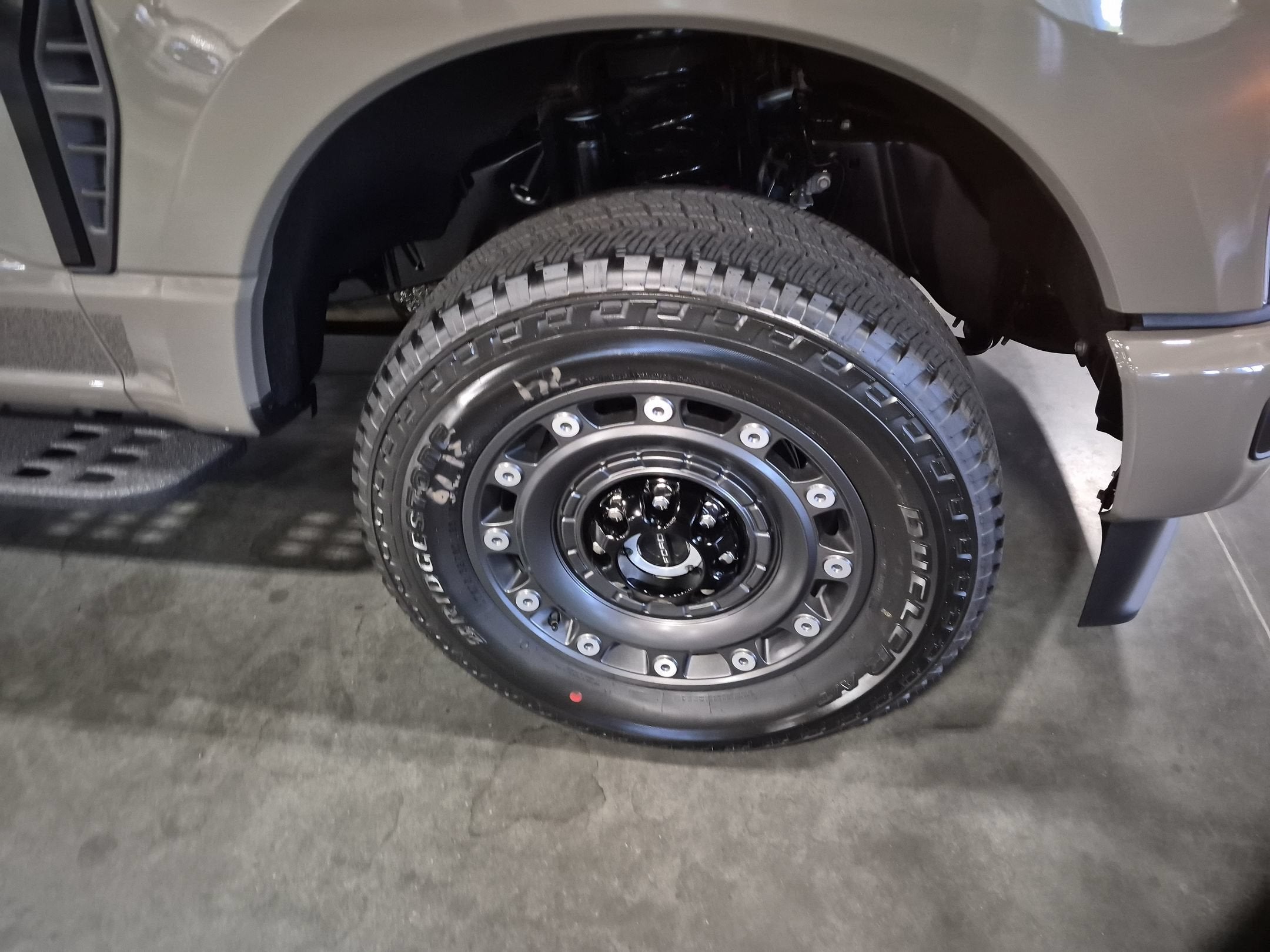 2027 Ford Super Duty F-250 SRW XLT
