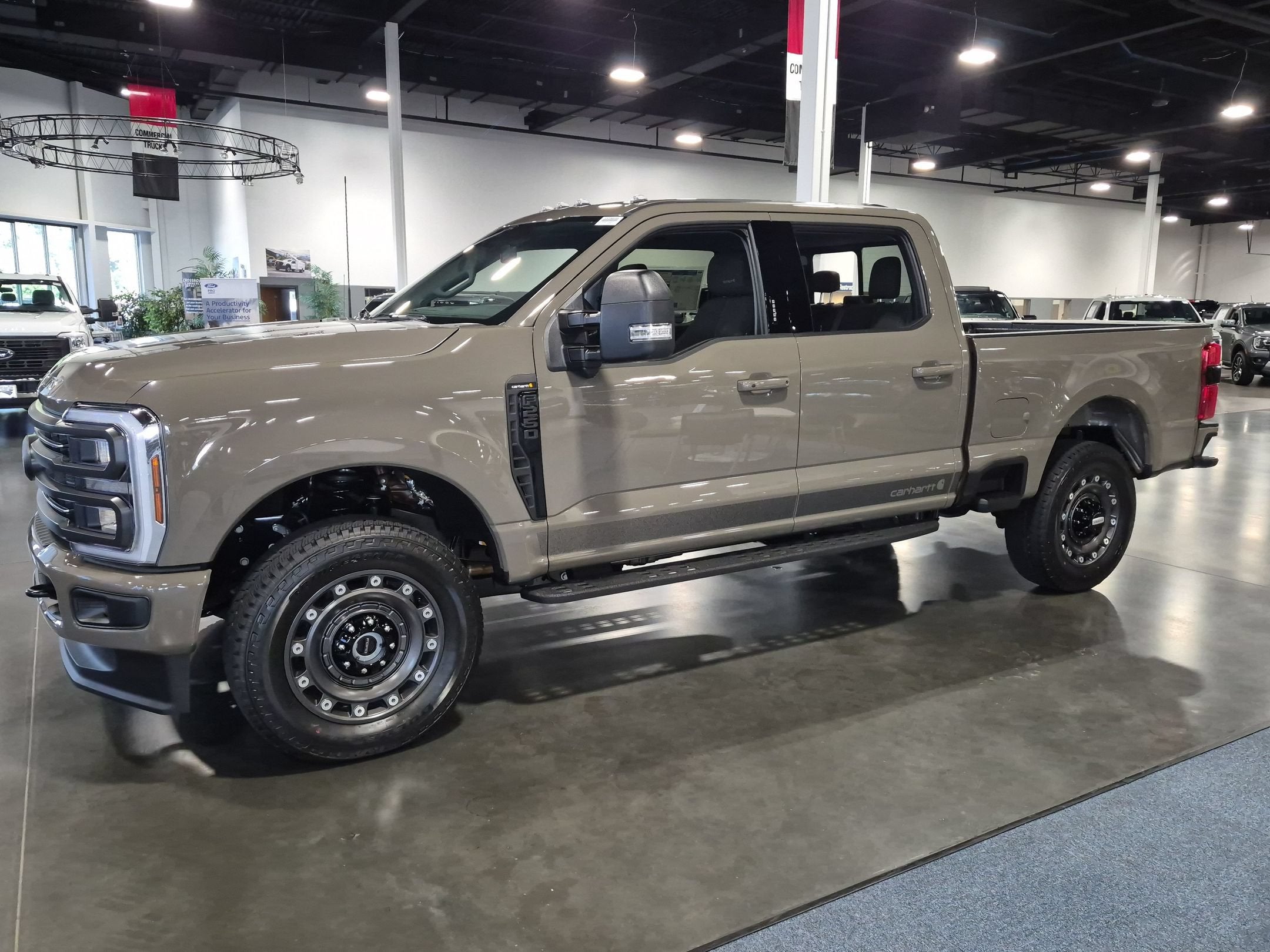 2027 Ford Super Duty F-250 SRW XLT