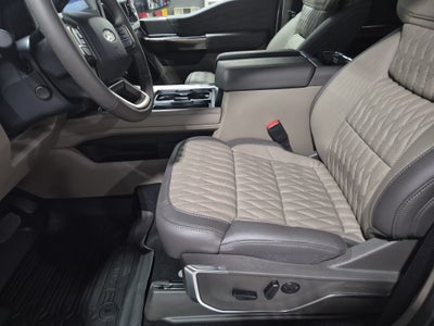 2026 Ford Super Duty F-350 SRW Platinum