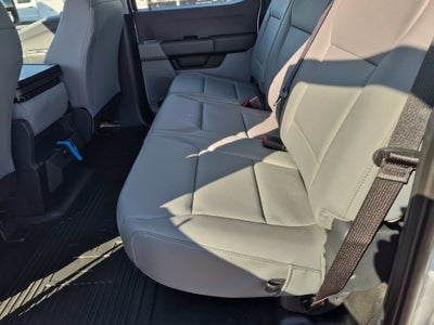 2027 Ford Super Duty F-350 SRW XL