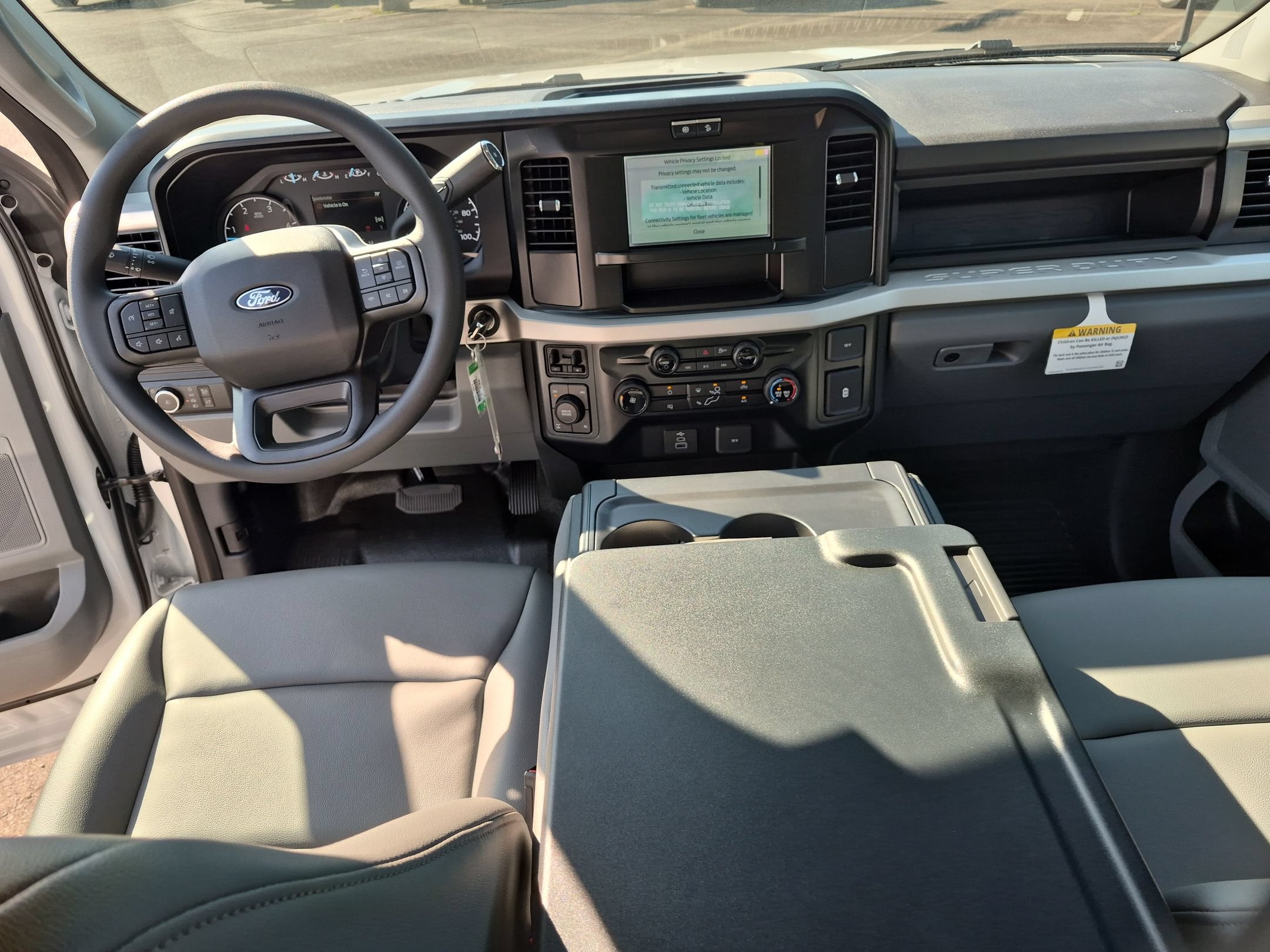 2027 Ford Super Duty F-350 SRW XL