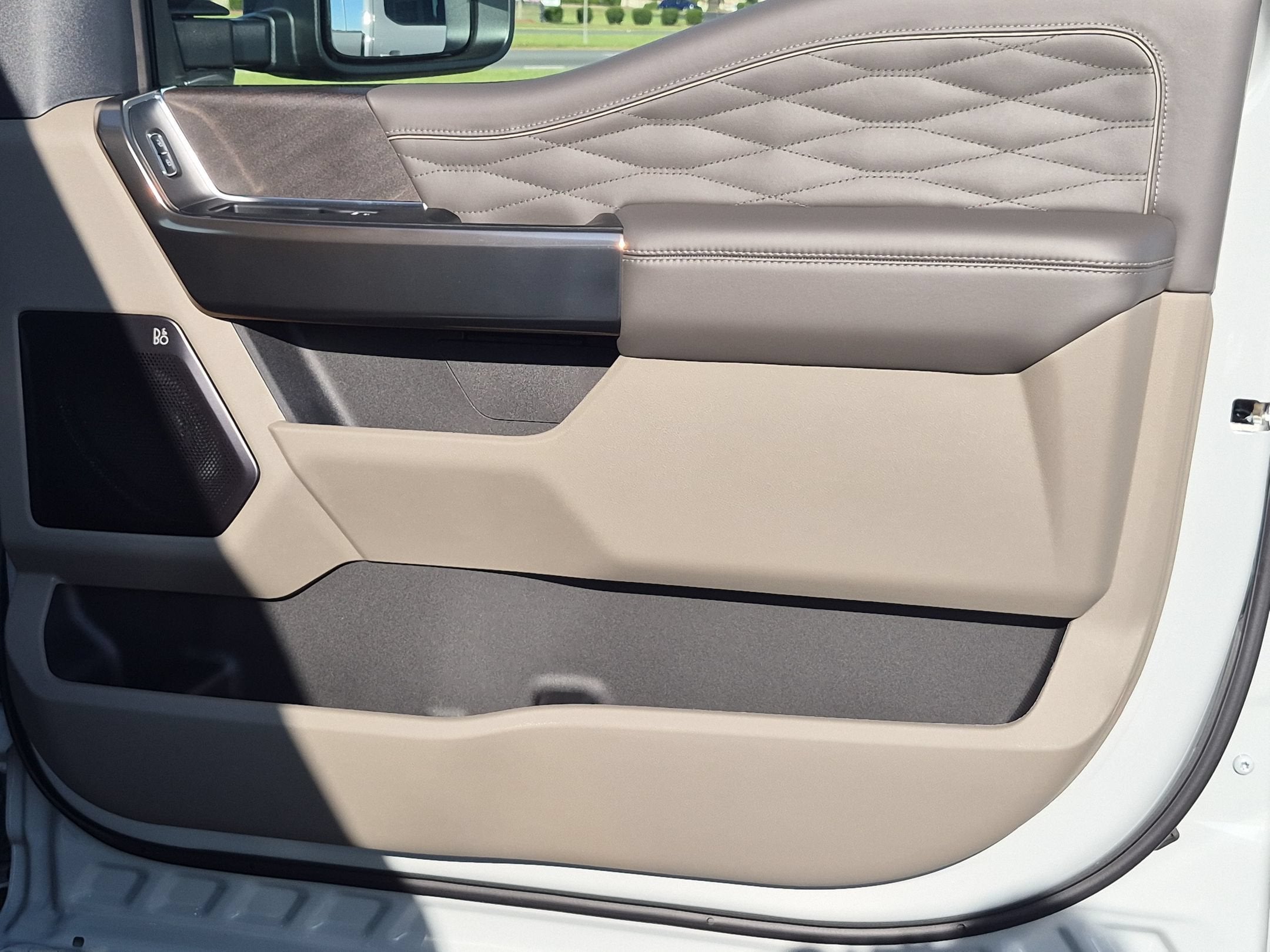 2026 Ford Super Duty F-350 SRW Platinum