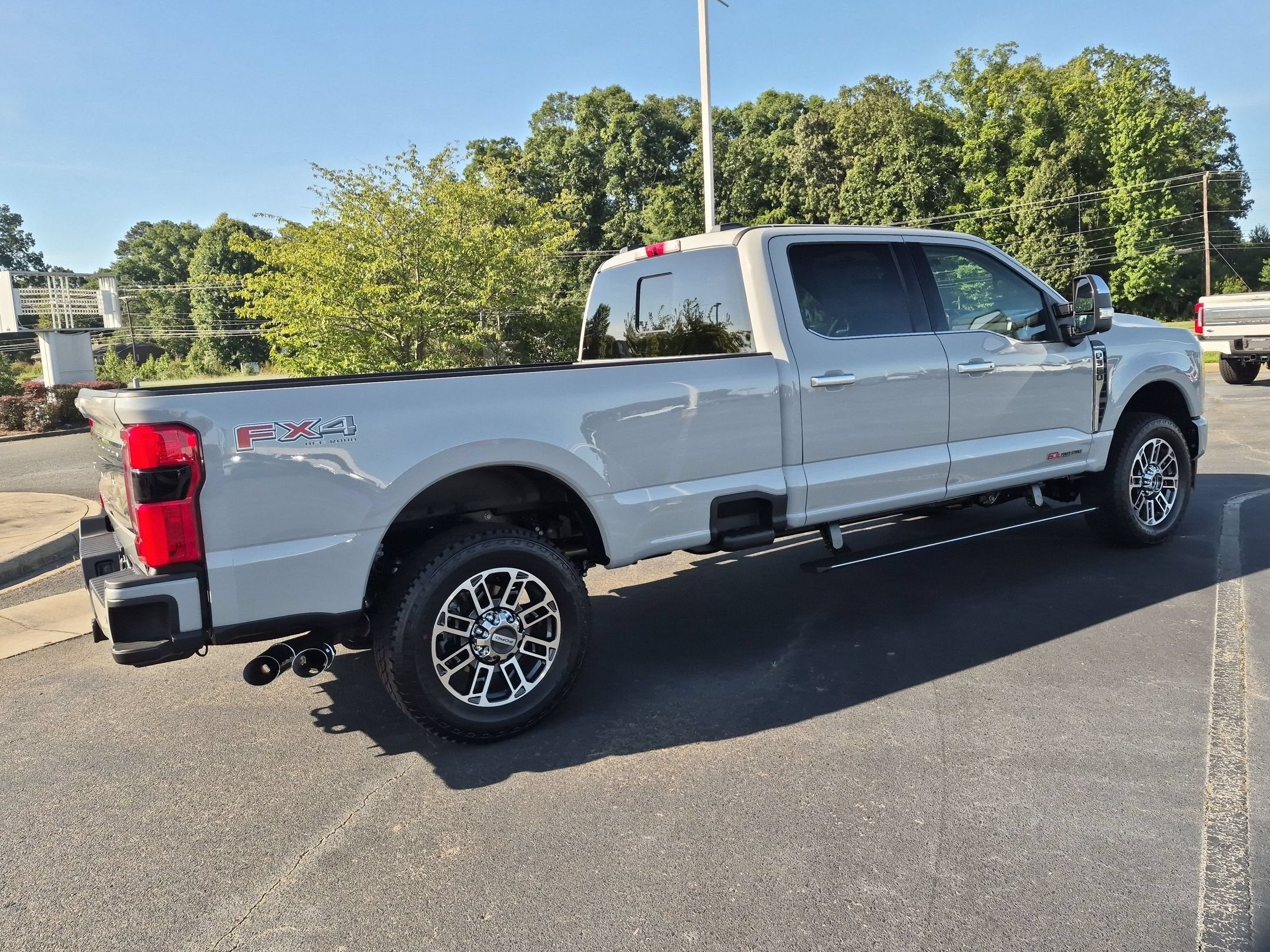2026 Ford Super Duty F-350 SRW Platinum