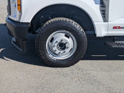 2024 Ford Super Duty F-350 DRW XL