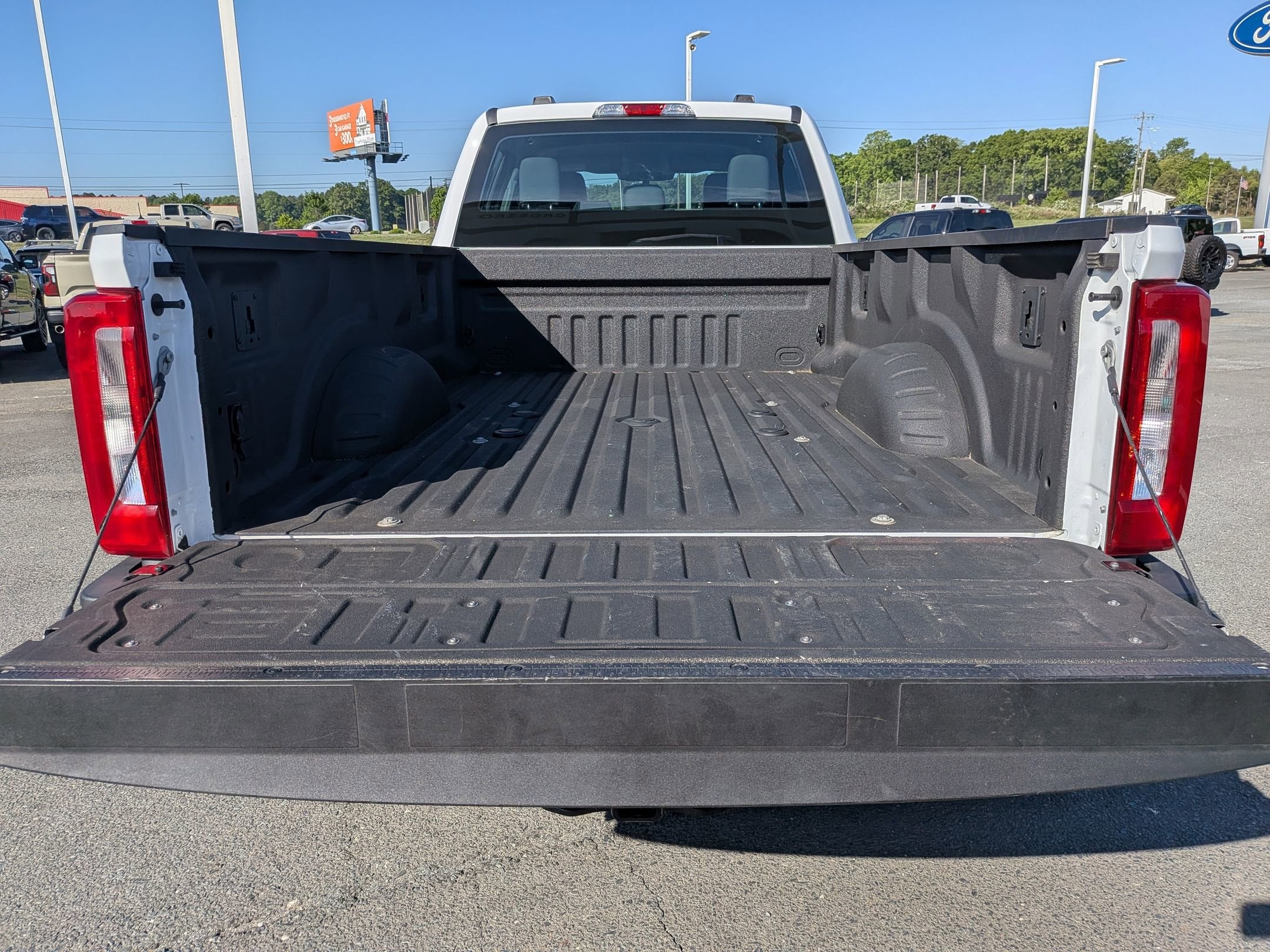 2024 Ford Super Duty F-350 DRW XL