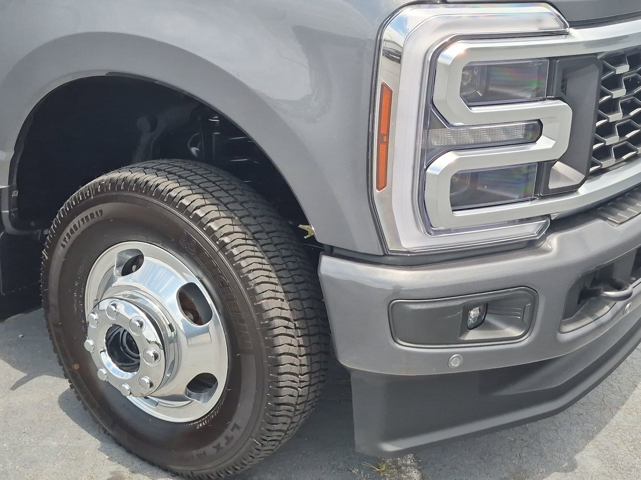 2026 Ford Super Duty F-350 DRW Platinum