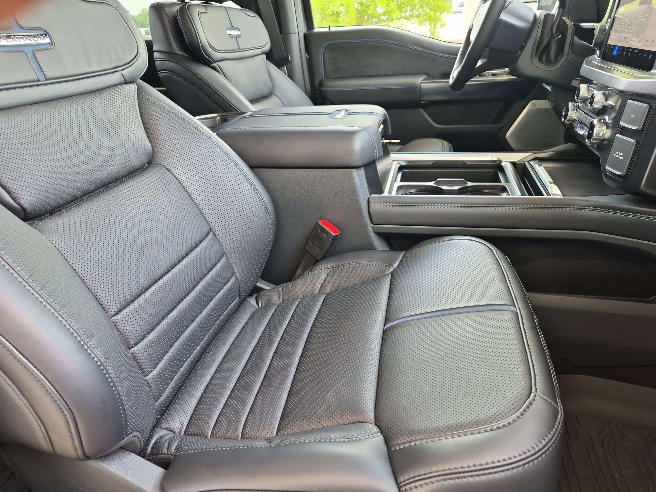 2026 Ford Super Duty F-350 DRW Platinum