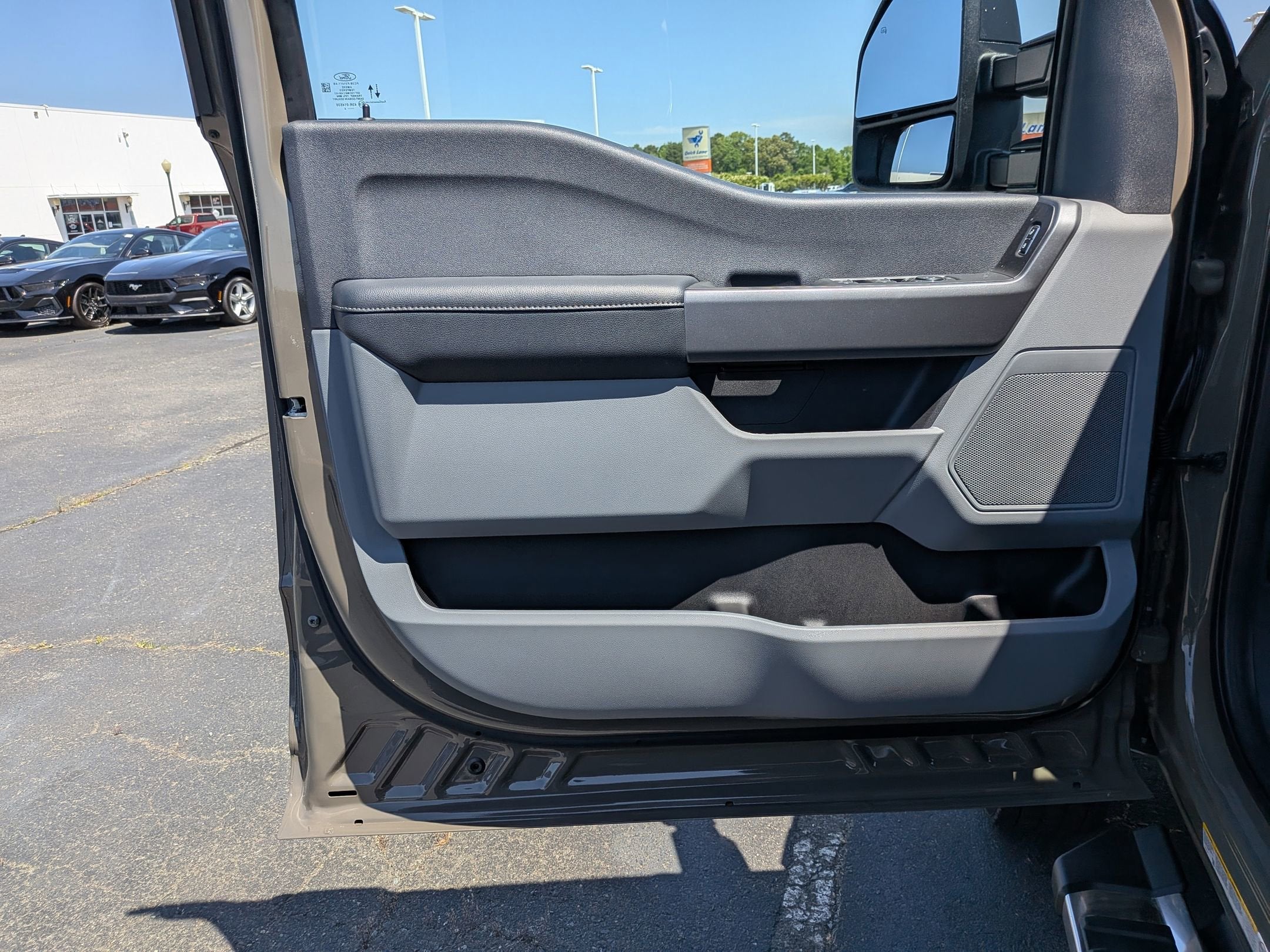 2026 Ford Super Duty F-450 DRW XLT