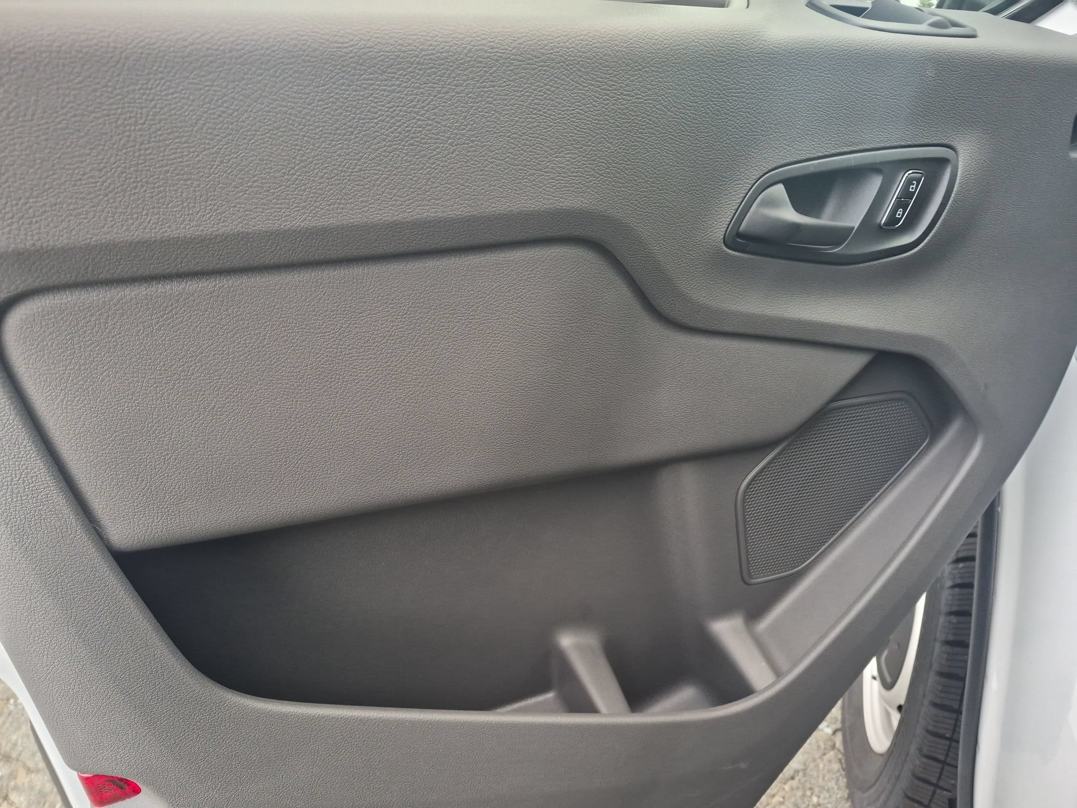 2026 Ford Transit Cargo Van Base