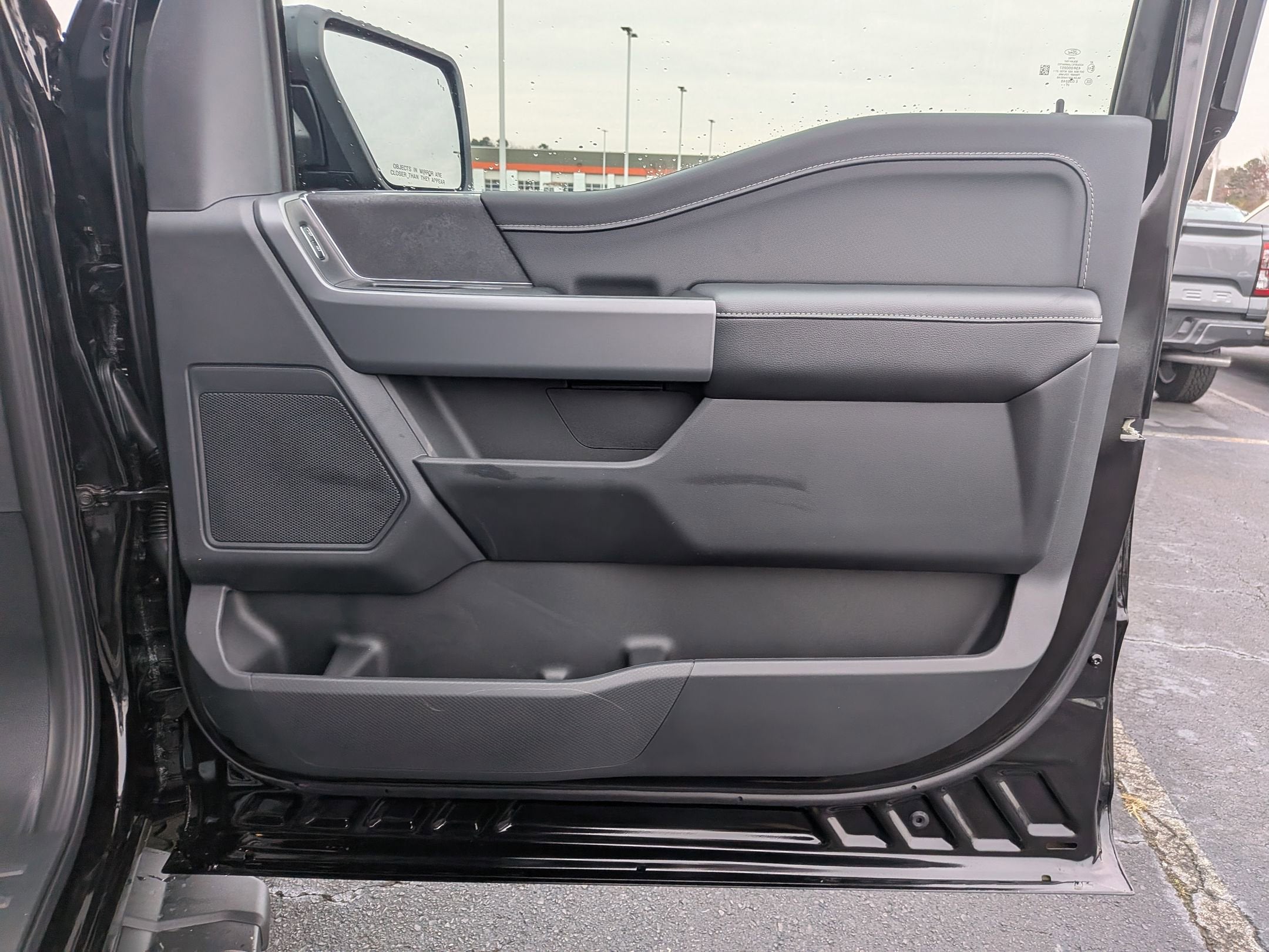 2026 Ford F-150 XLT - 6" lift custom wheels,Leather