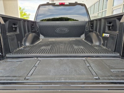 2024 Ford F-150 Lightning Flash