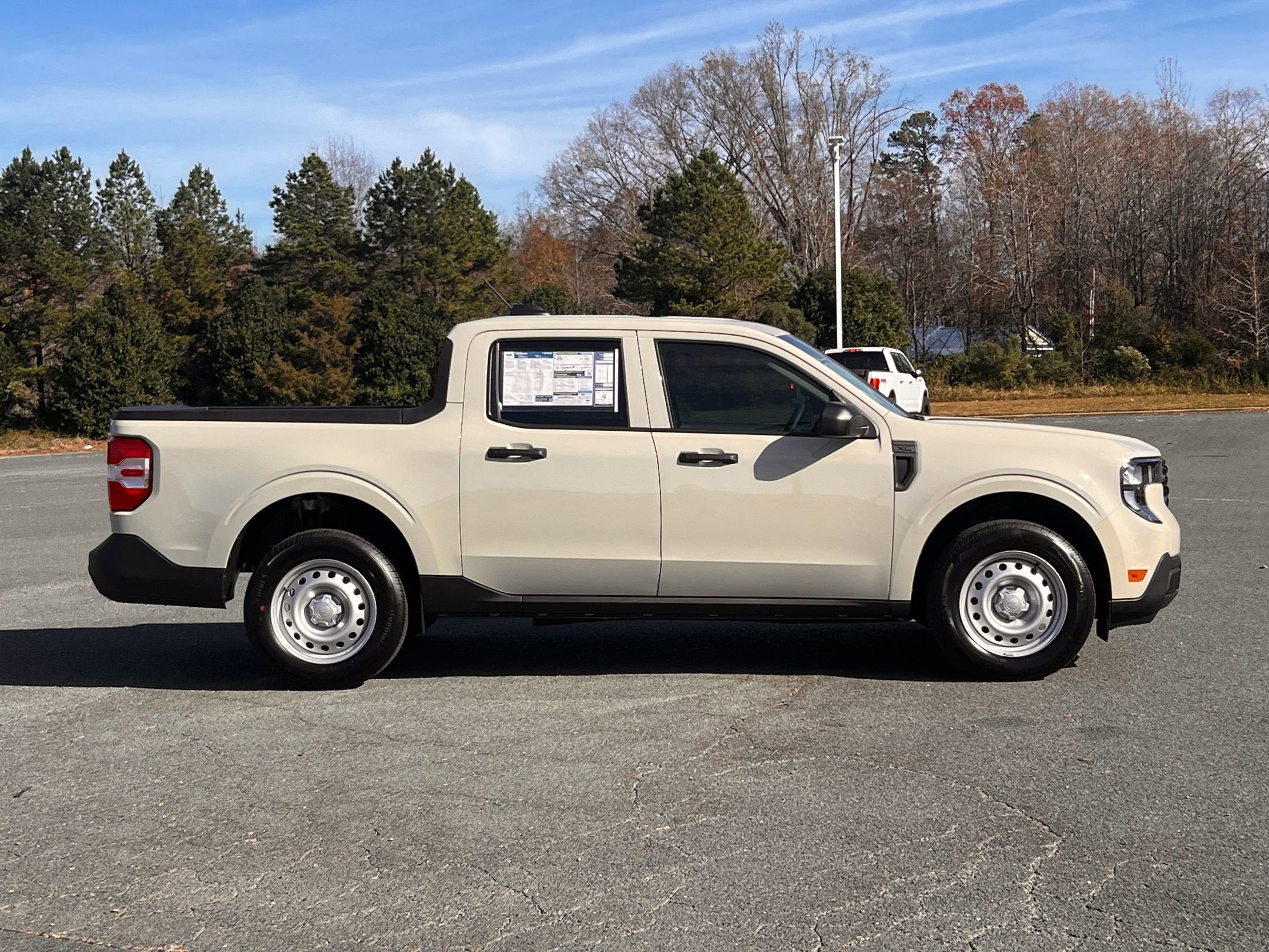 2025 Ford Maverick XL