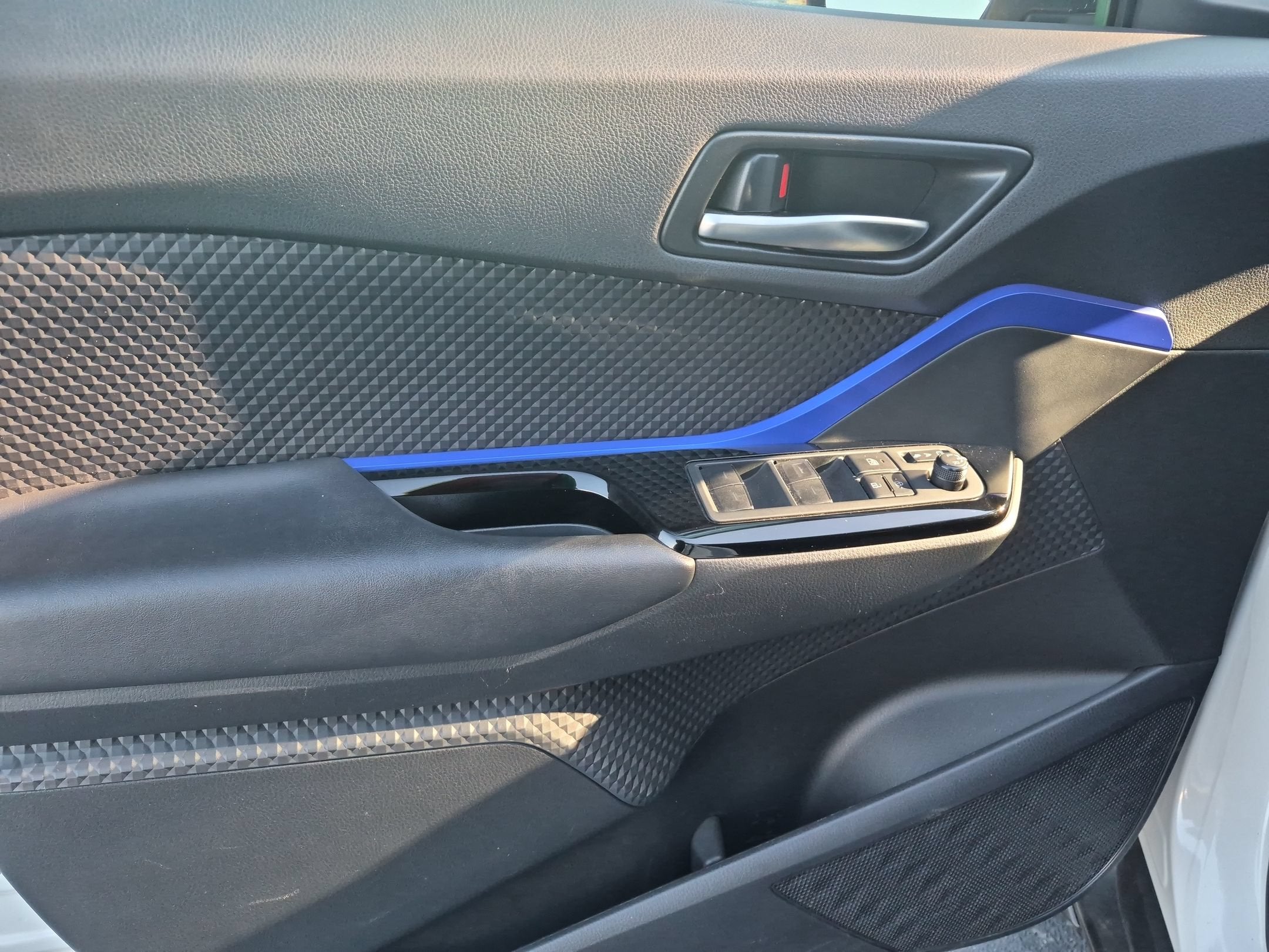 2020 Toyota C-HR XLE