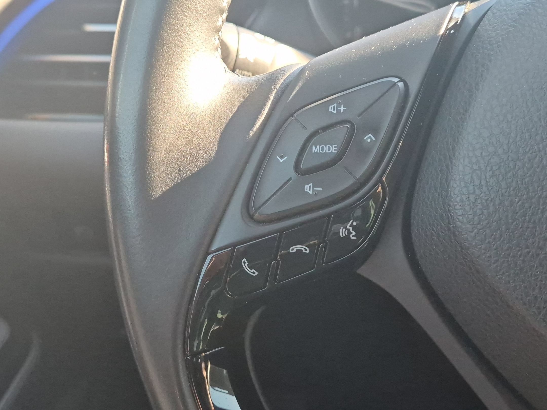 2020 Toyota C-HR XLE