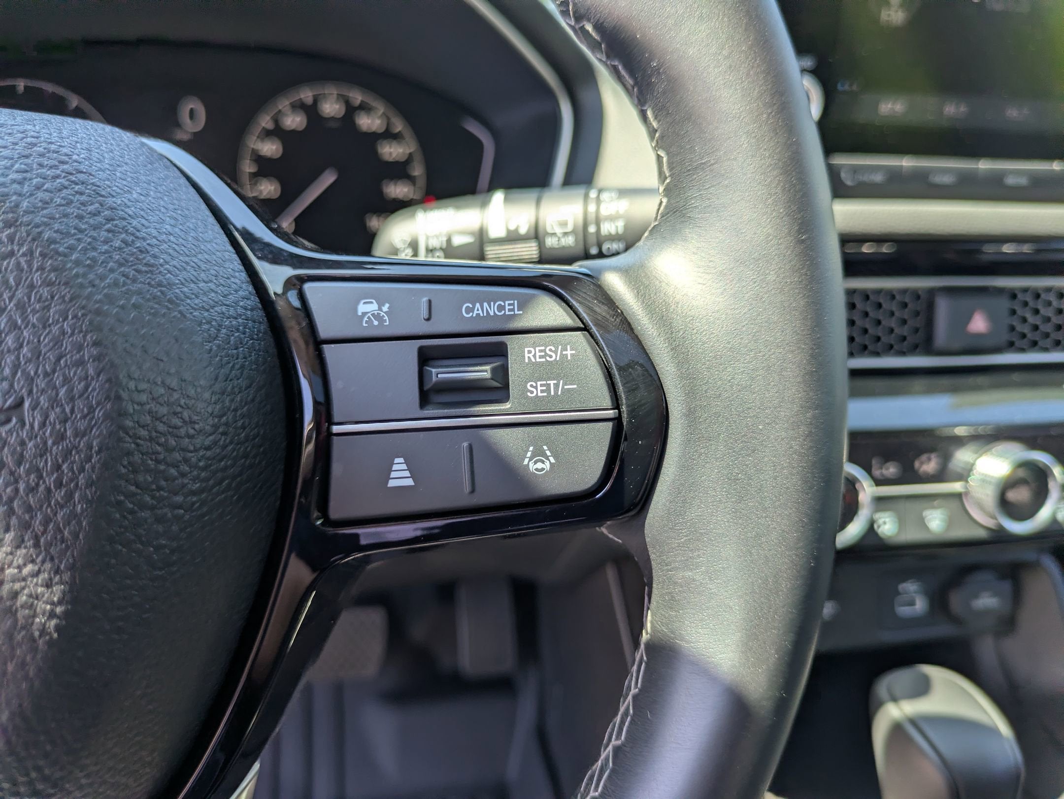 2024 Honda Civic Hatchback EX-L