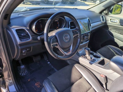 2020 Jeep Grand Cherokee Laredo E