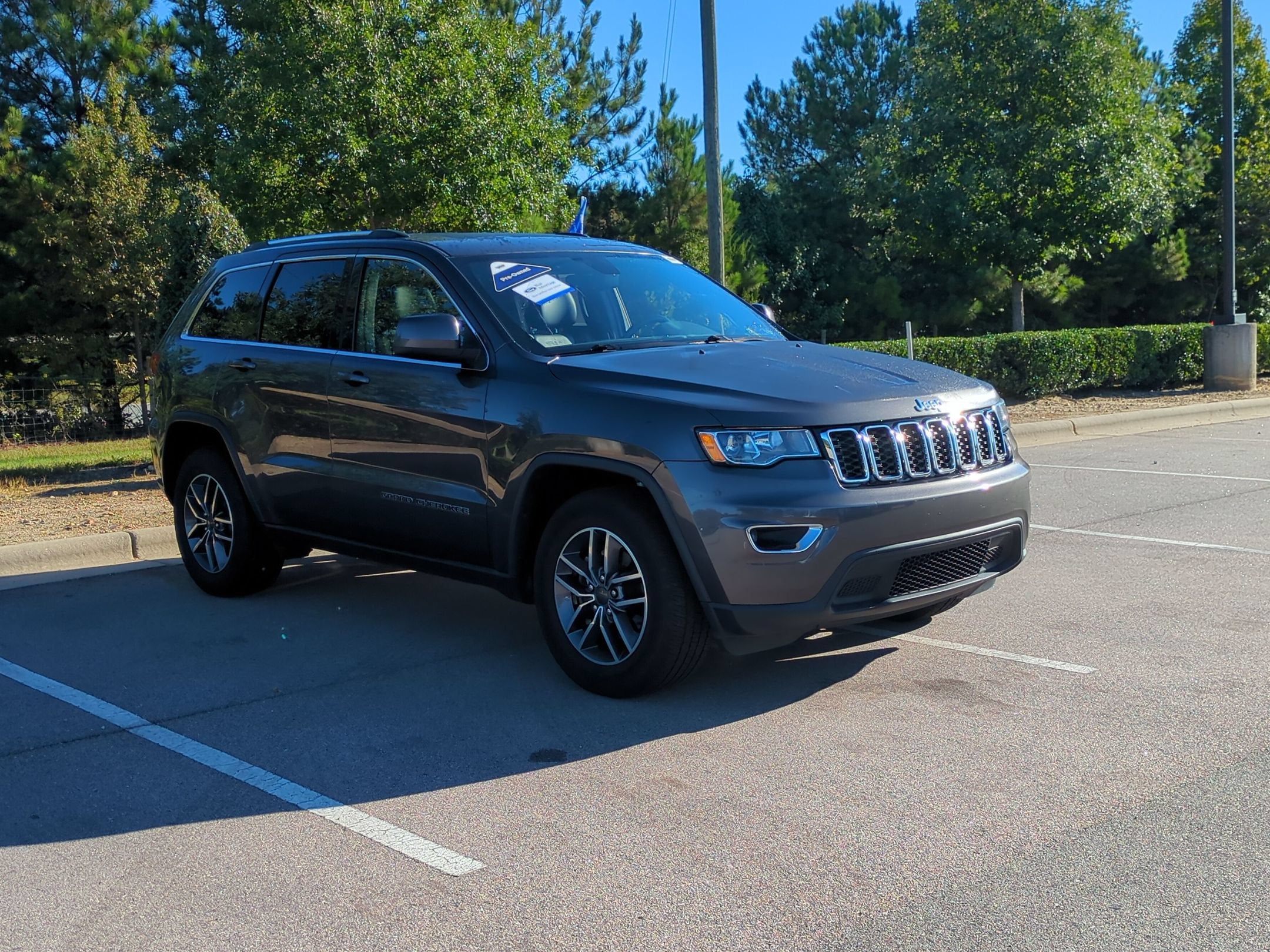 2020 Jeep Grand Cherokee Laredo E