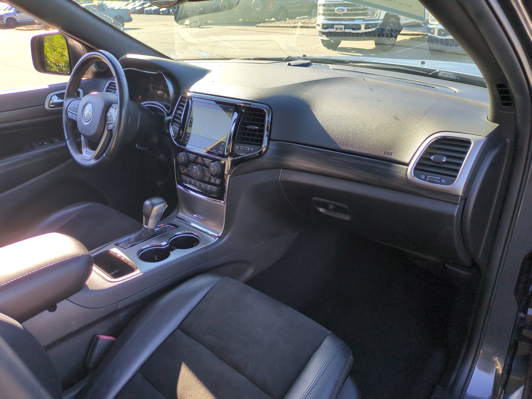 2020 Jeep Grand Cherokee Laredo E