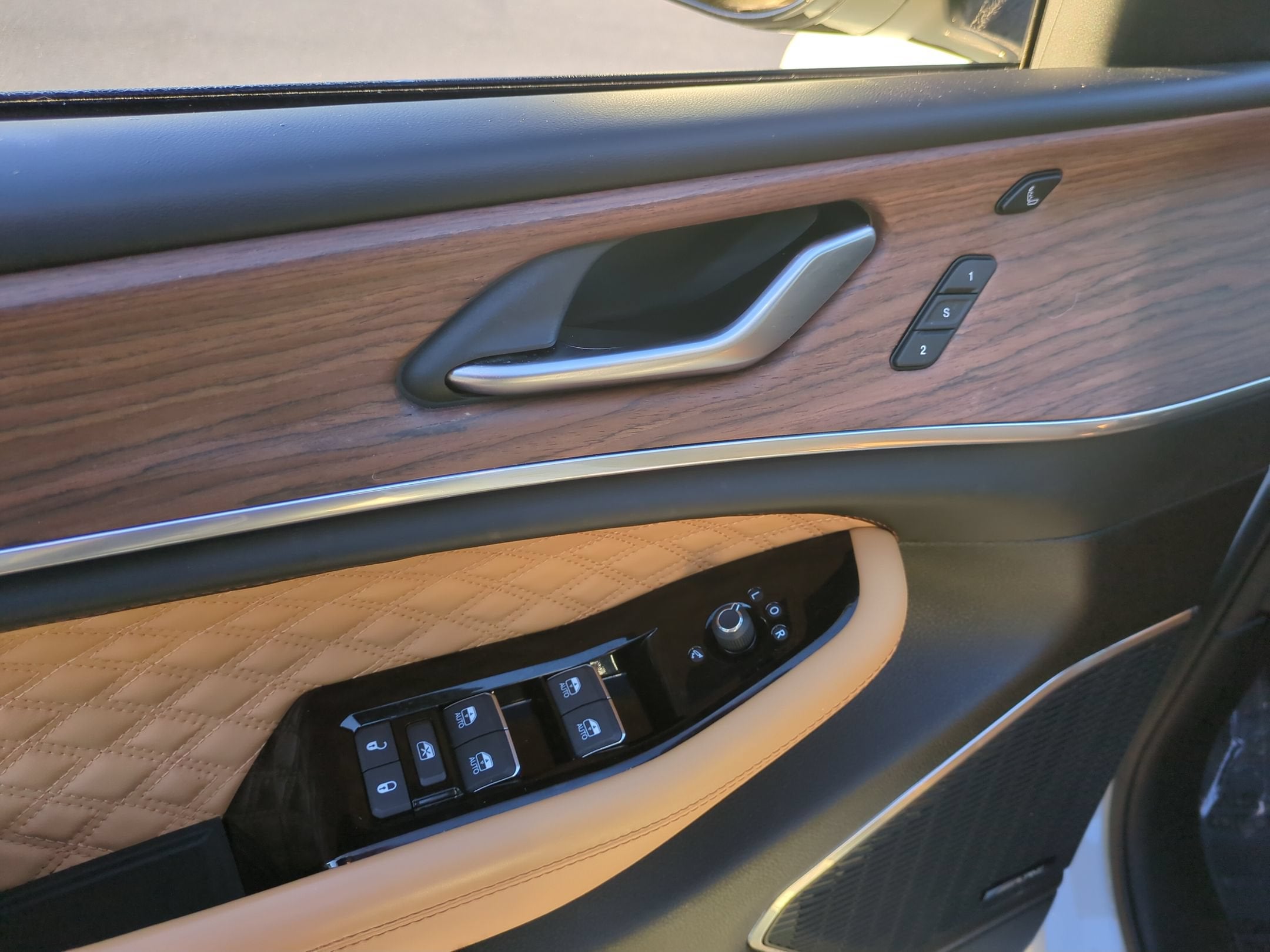 2023 Jeep Grand Cherokee L Summit