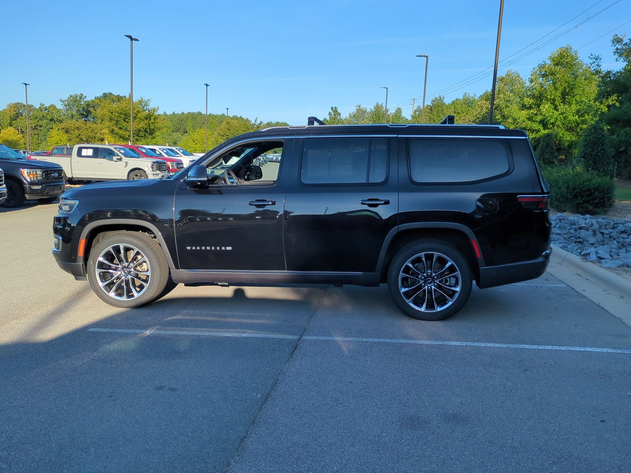 2022 Jeep Wagoneer Series III