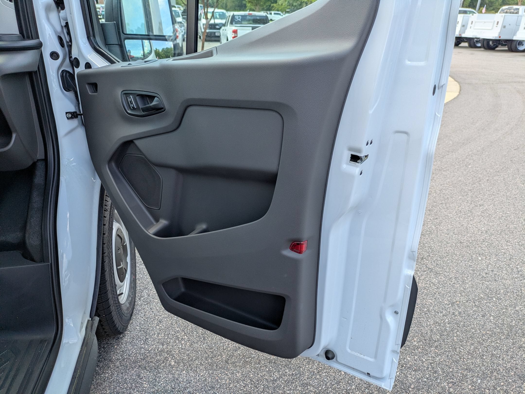 2026 Ford Transit Passenger Wagon XL