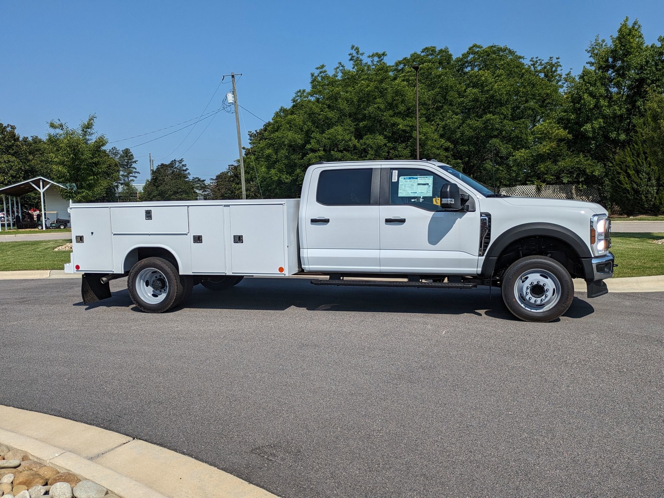 2025 Ford Super Duty F-450 DRW XL